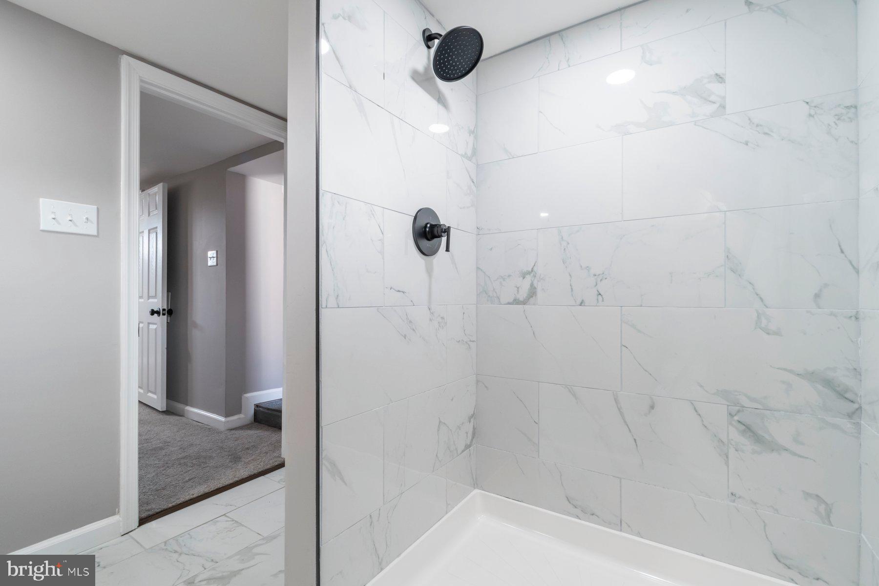 NORTH POINT TERRACE - Residential