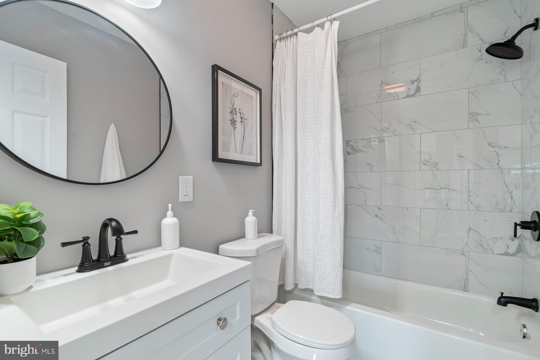 NORTH POINT TERRACE - Residential