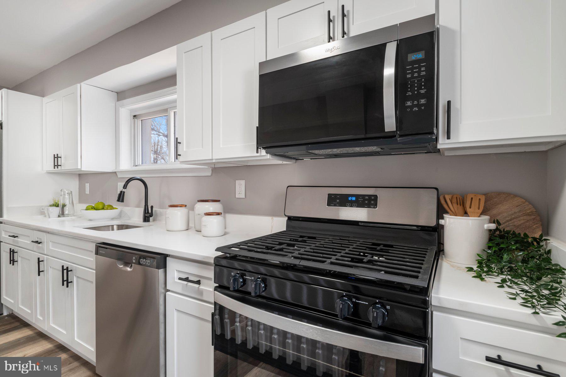 NORTH POINT TERRACE - Residential