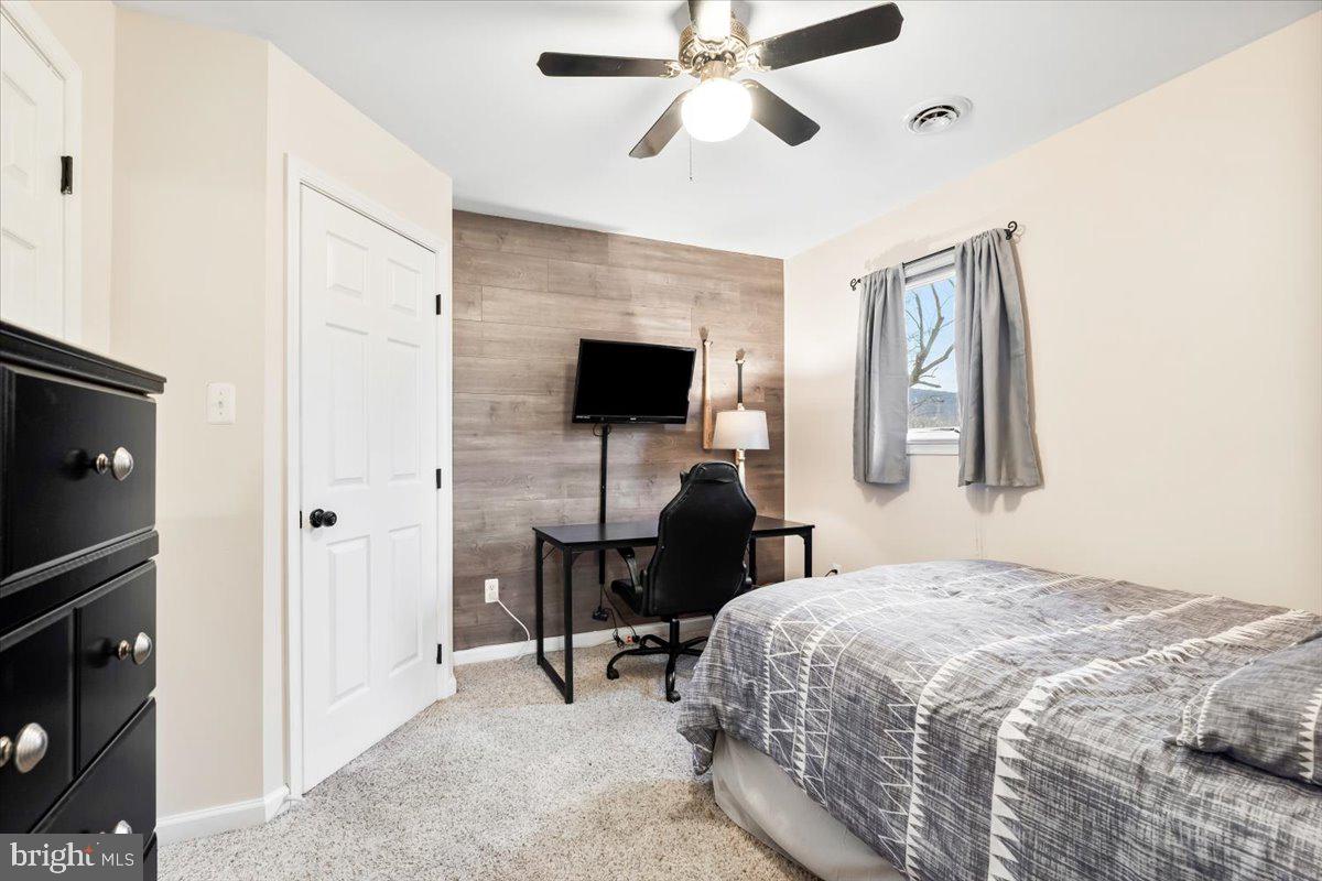 WOODLAND PARK - Residential