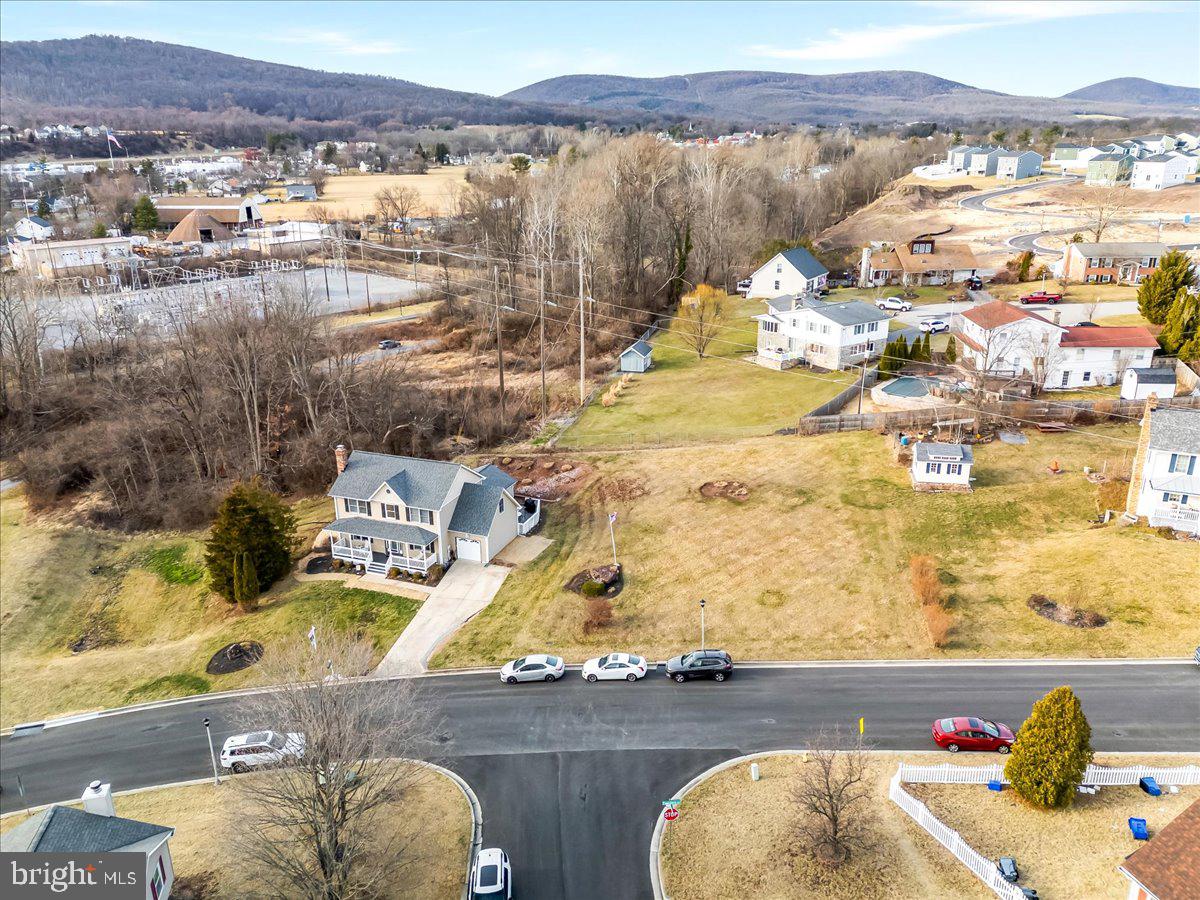 WOODLAND PARK - Residential