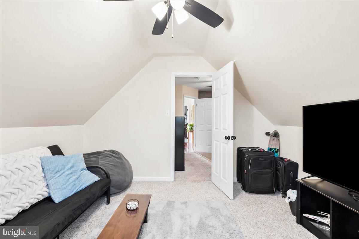 WOODLAND PARK - Residential