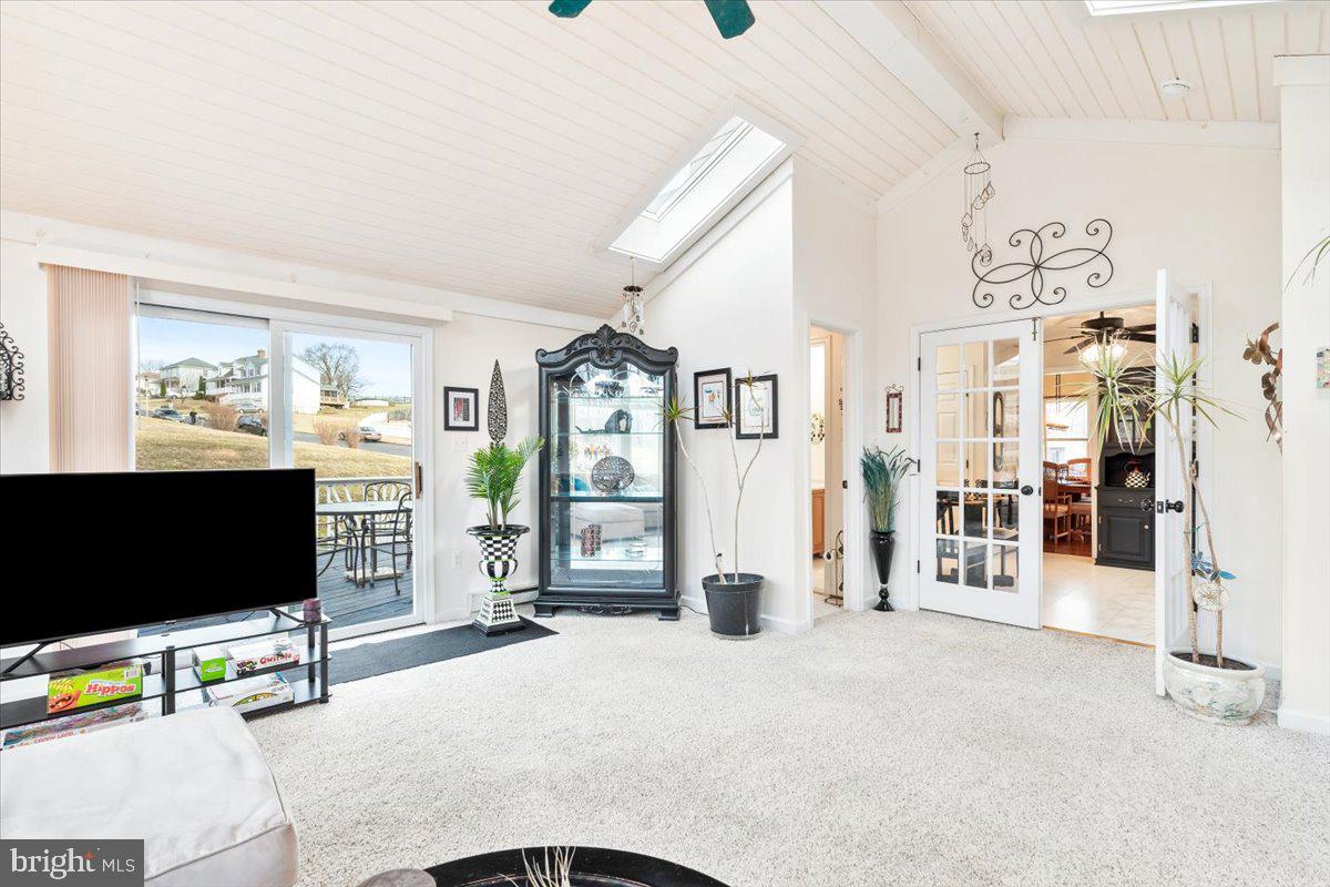 WOODLAND PARK - Residential