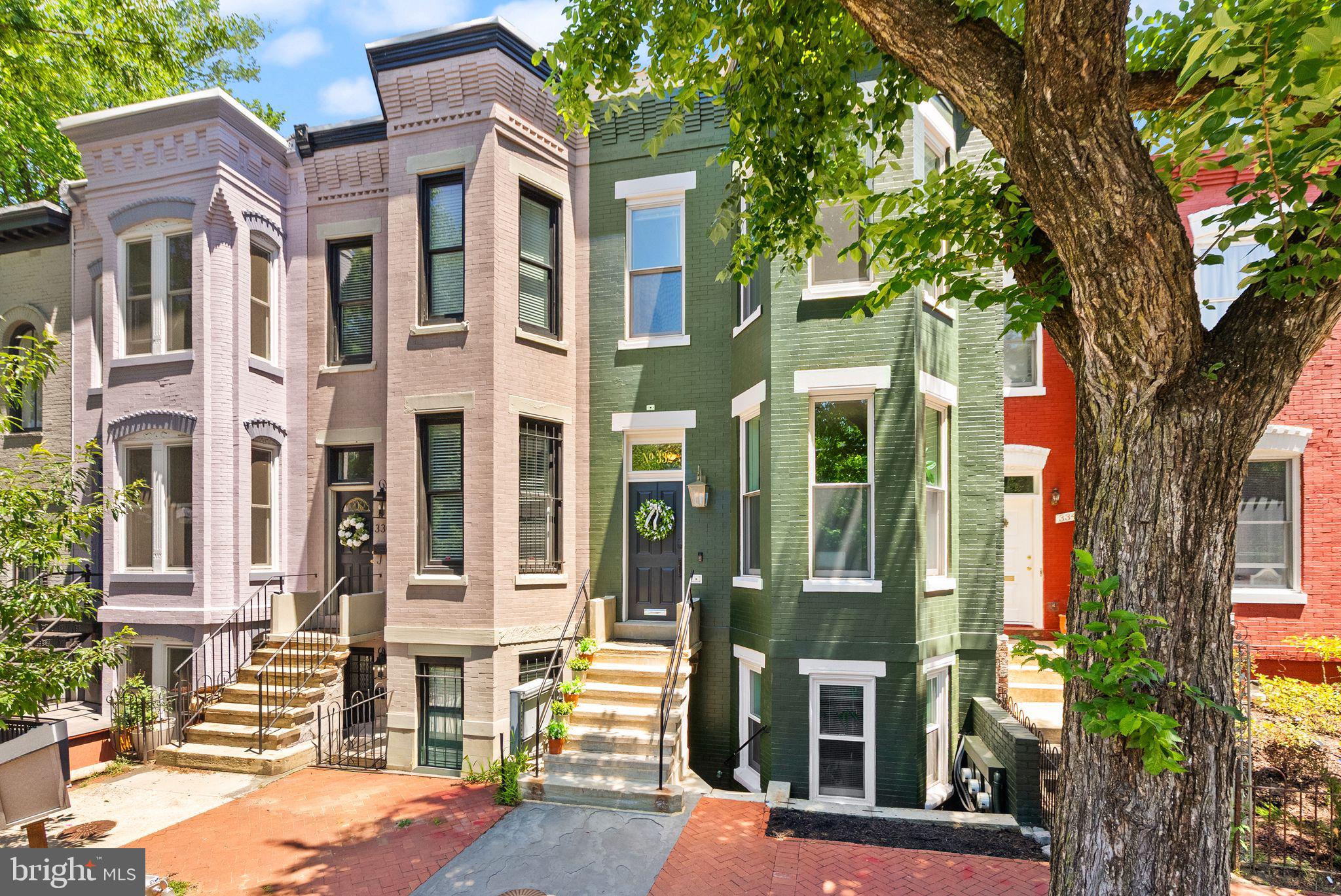 332 11TH STREET SE