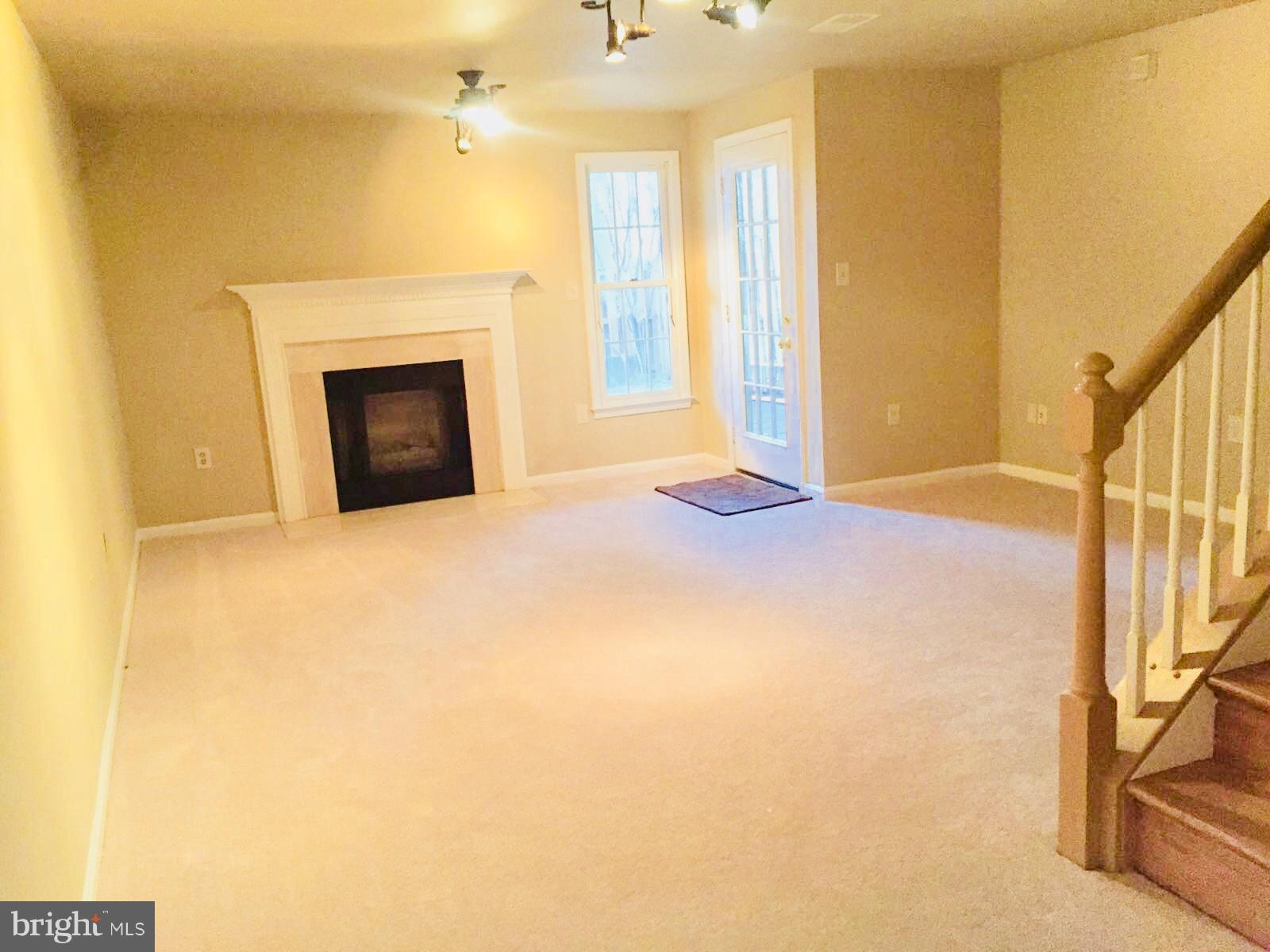 KINGSTOWNE - Residential