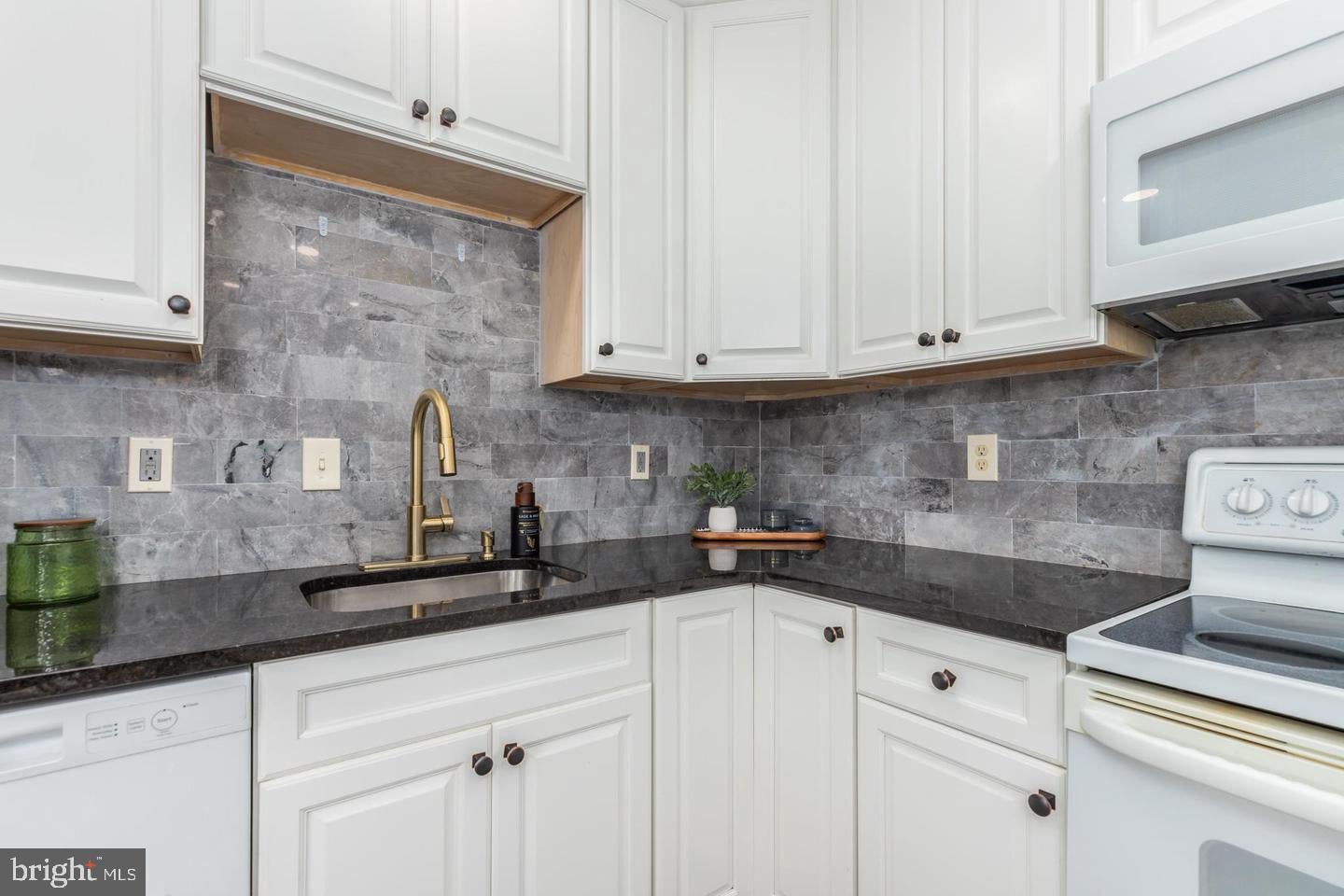 11602 MASTERS LANE 120