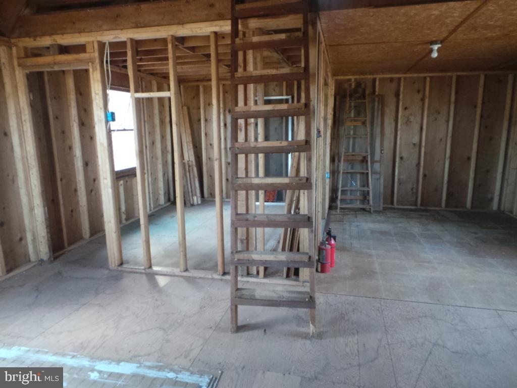 VALLEY HIGH TIMBER FARMS - Residential