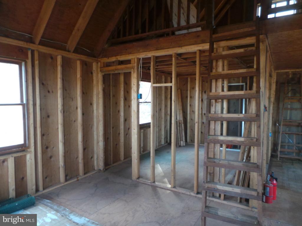 VALLEY HIGH TIMBER FARMS - Residential