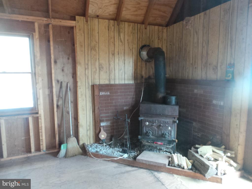 VALLEY HIGH TIMBER FARMS - Residential