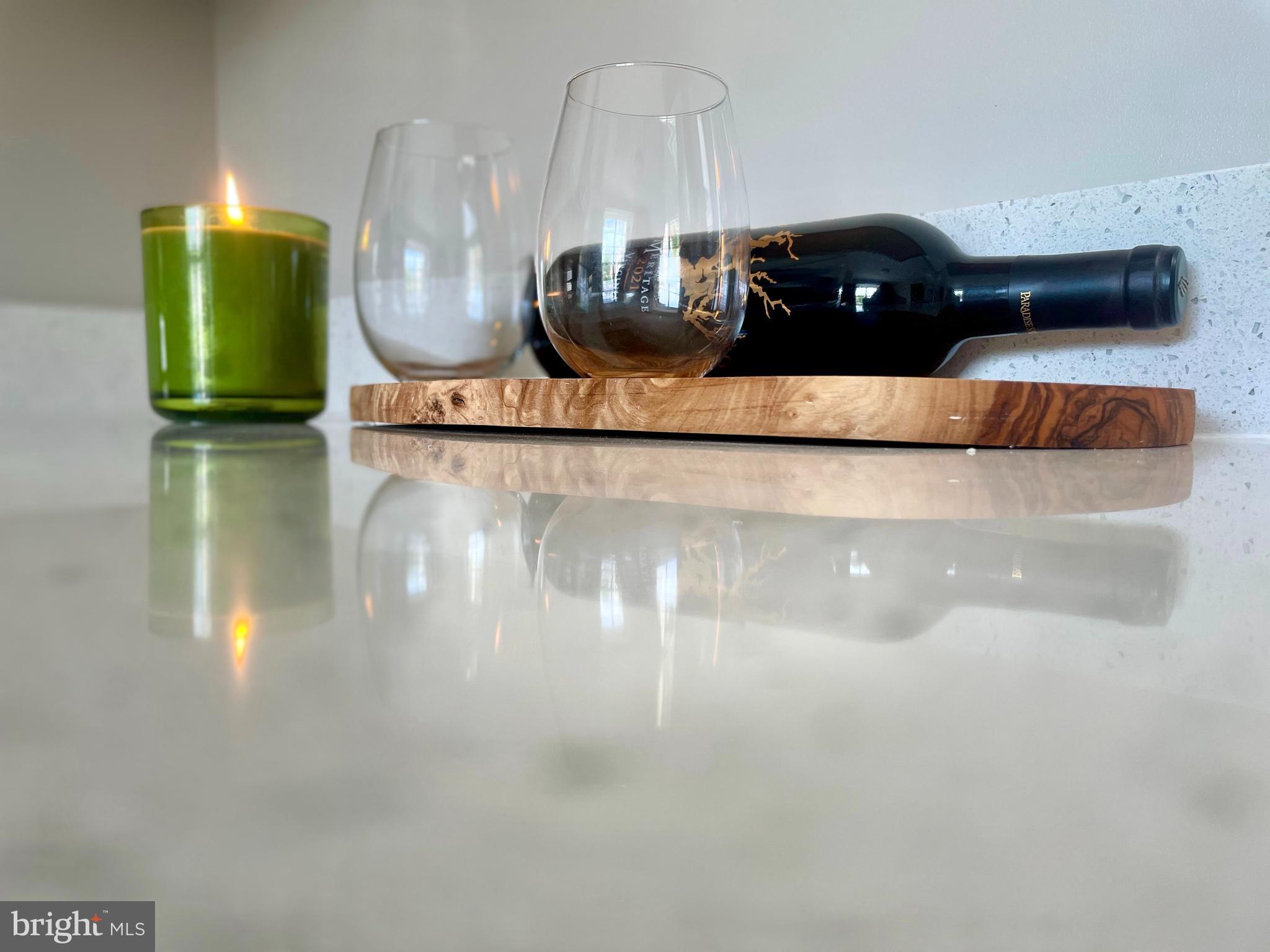 KINGSTOWNE - Residential