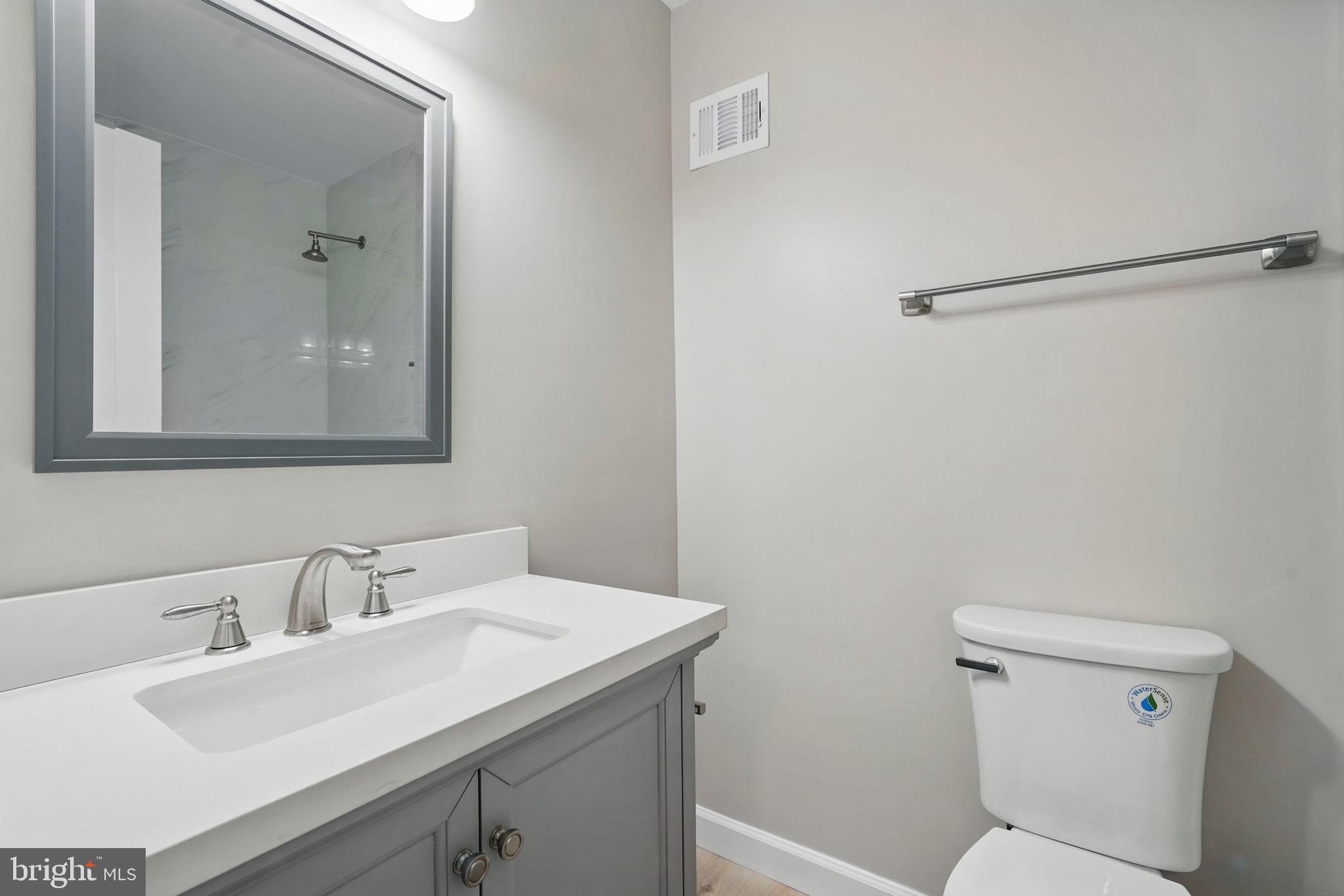 KINGSTOWNE - Residential