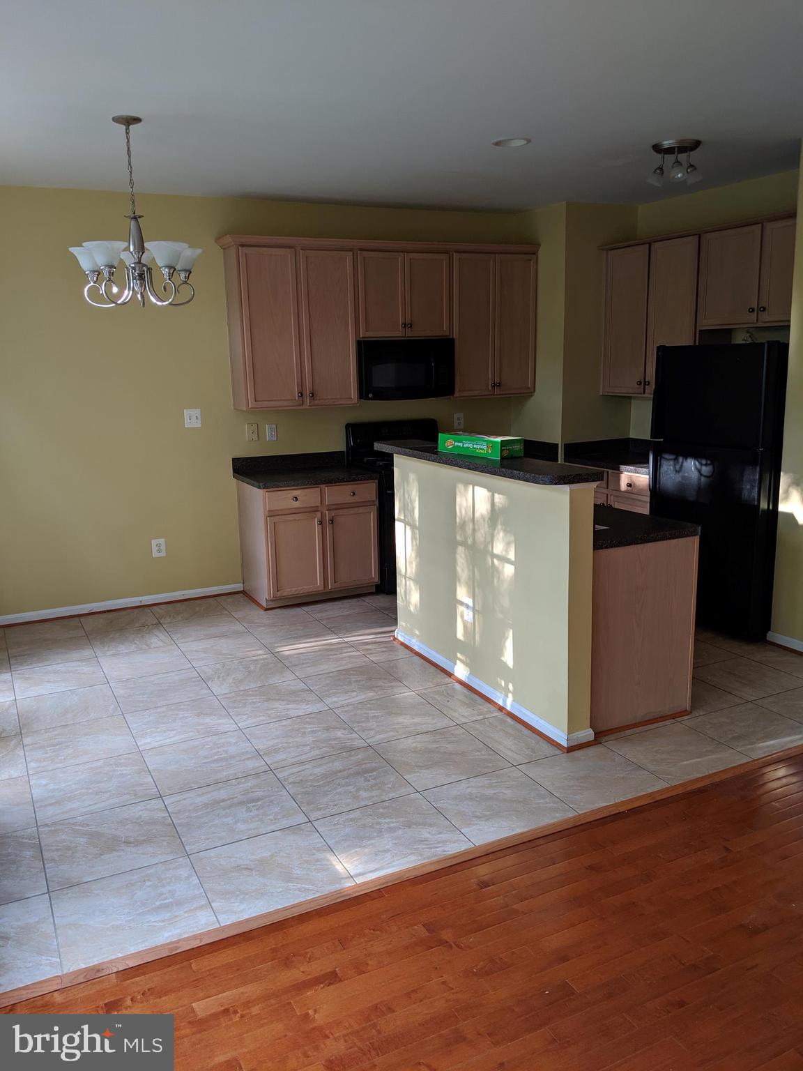 8544 WYNGATE MANOR