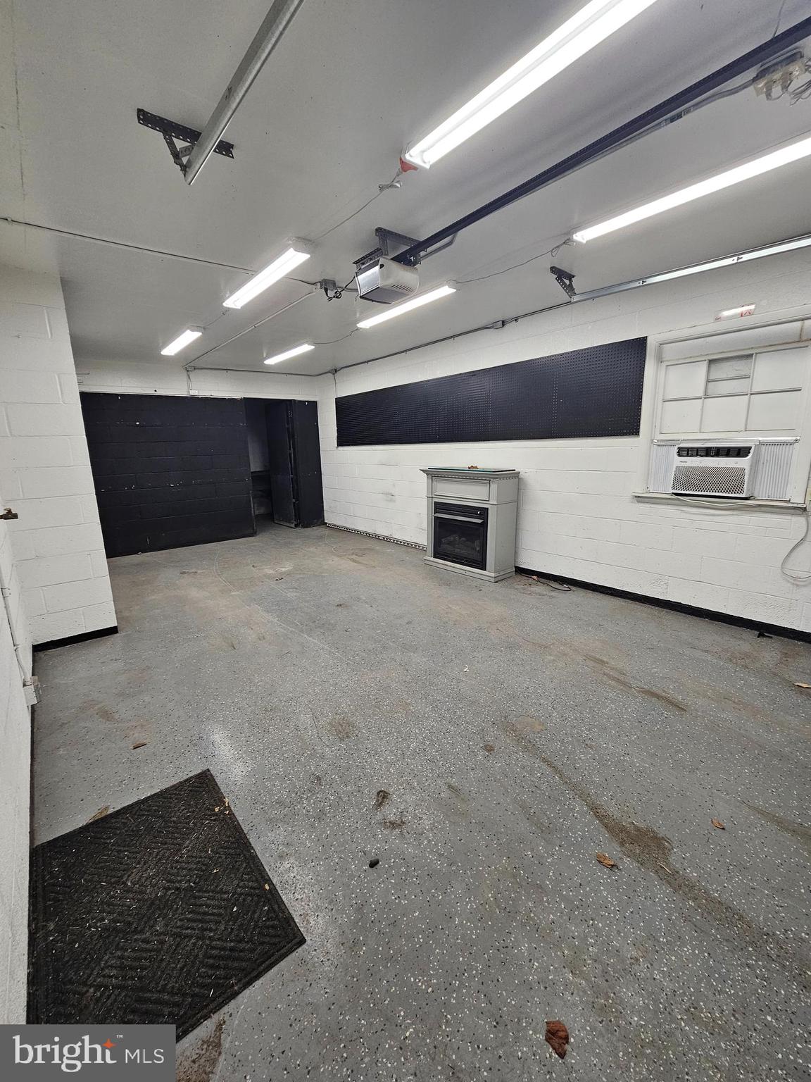 FRONT ROYAL - Residential Lease