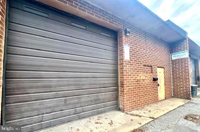 ST CHARLES IND PARK SUB - Commercial Lease