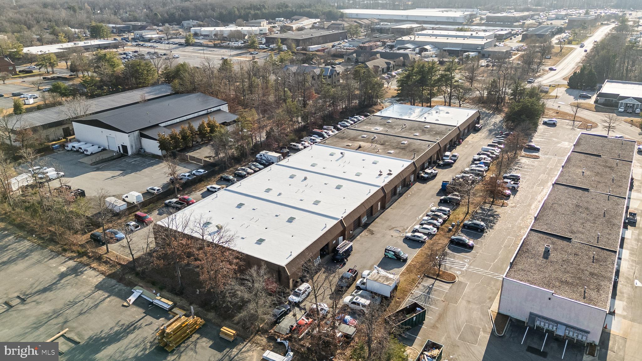 ST CHARLES IND PARK SUB - Commercial Lease