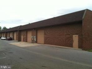 ST CHARLES IND PARK SUB - Commercial Lease