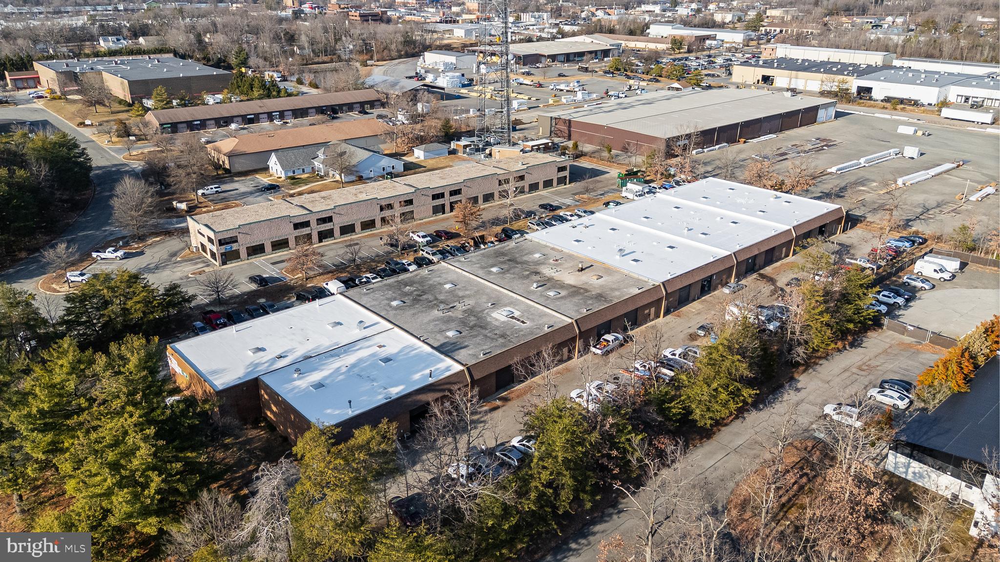 ST CHARLES IND PARK SUB - Commercial Lease