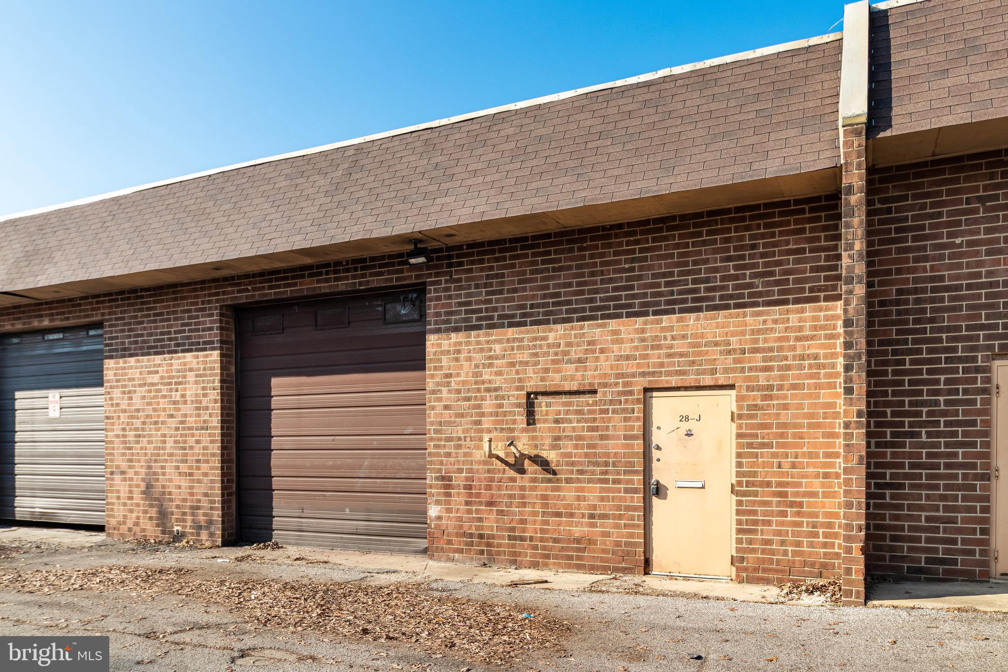 ST CHARLES IND PARK SUB - Commercial Lease