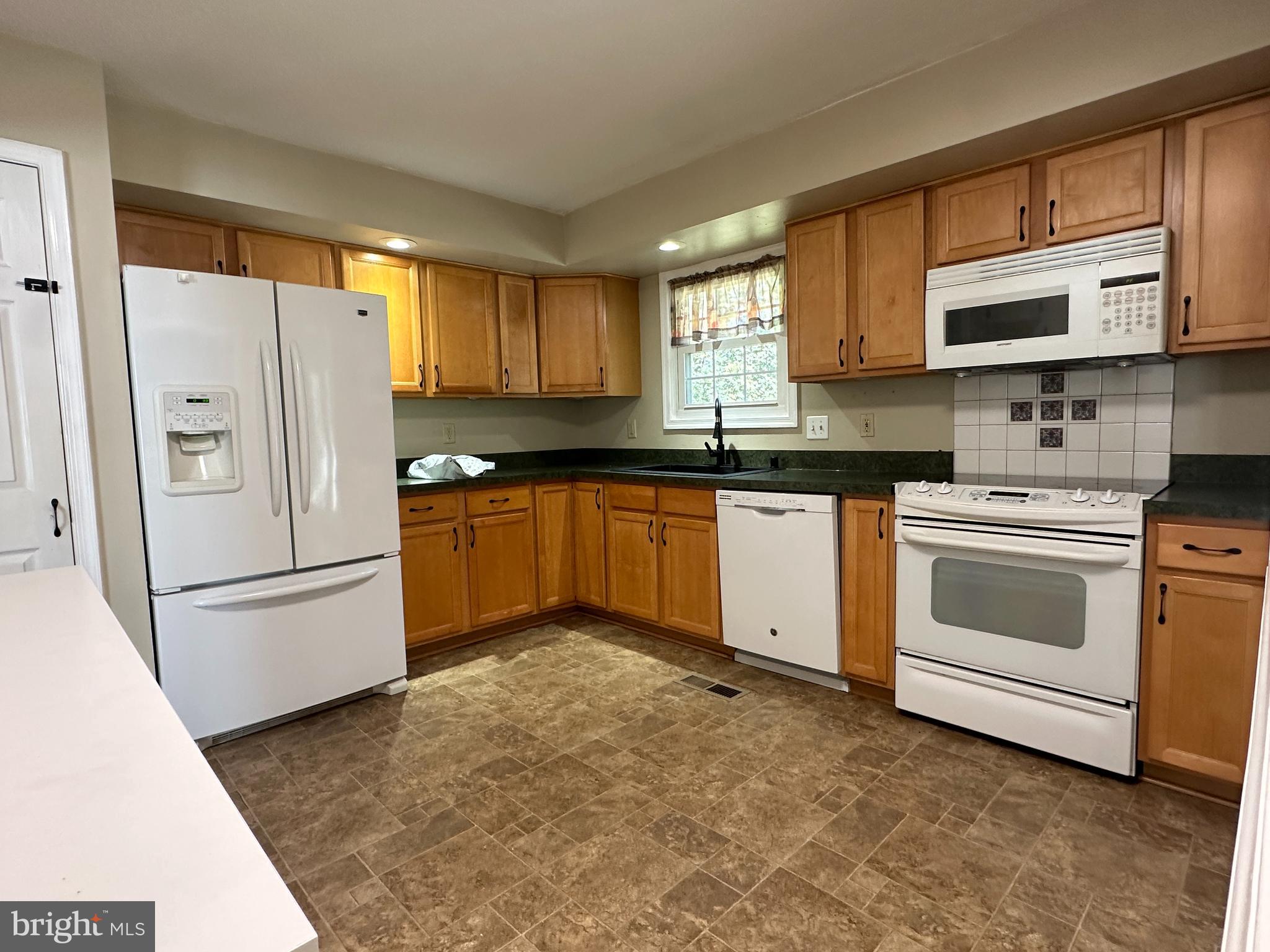 SYLVAN GROVE - Residential Lease