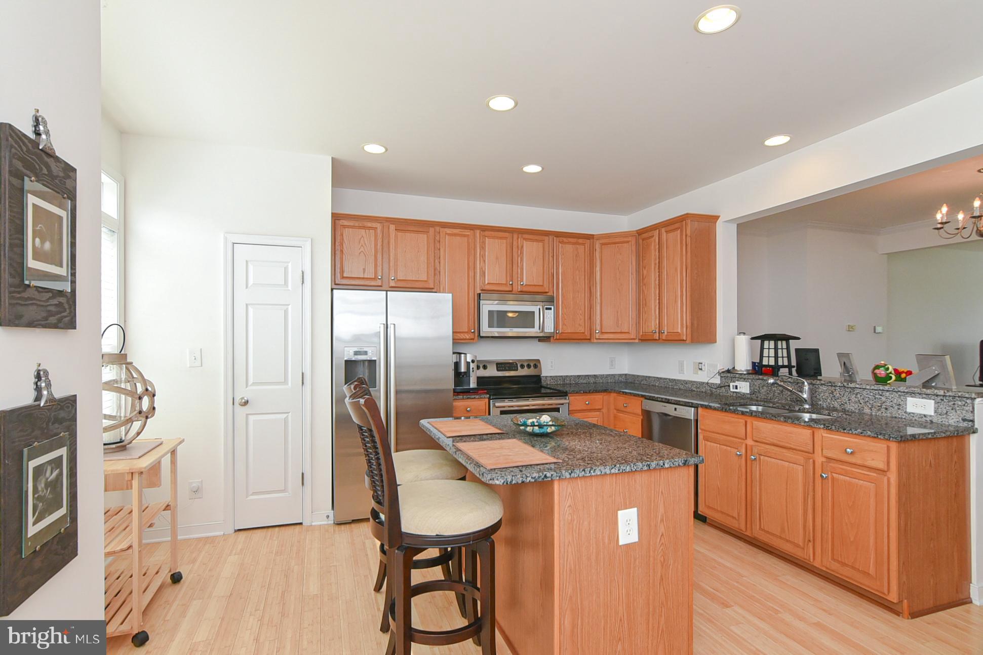 MONROE POINT TOWNHOUSES - Residential