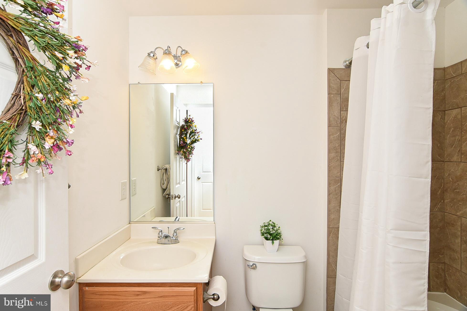 MONROE POINT TOWNHOUSES - Residential