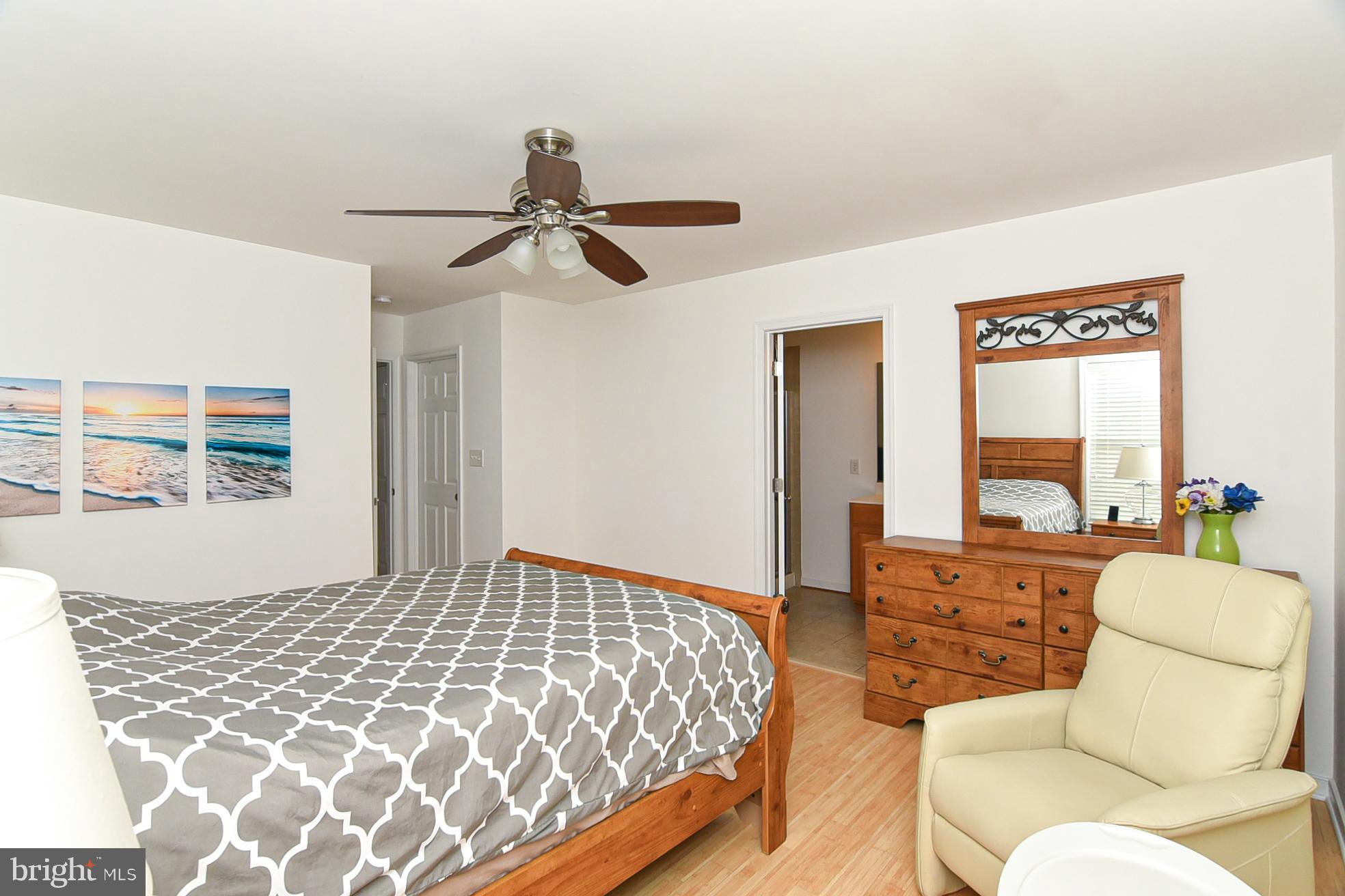 MONROE POINT TOWNHOUSES - Residential