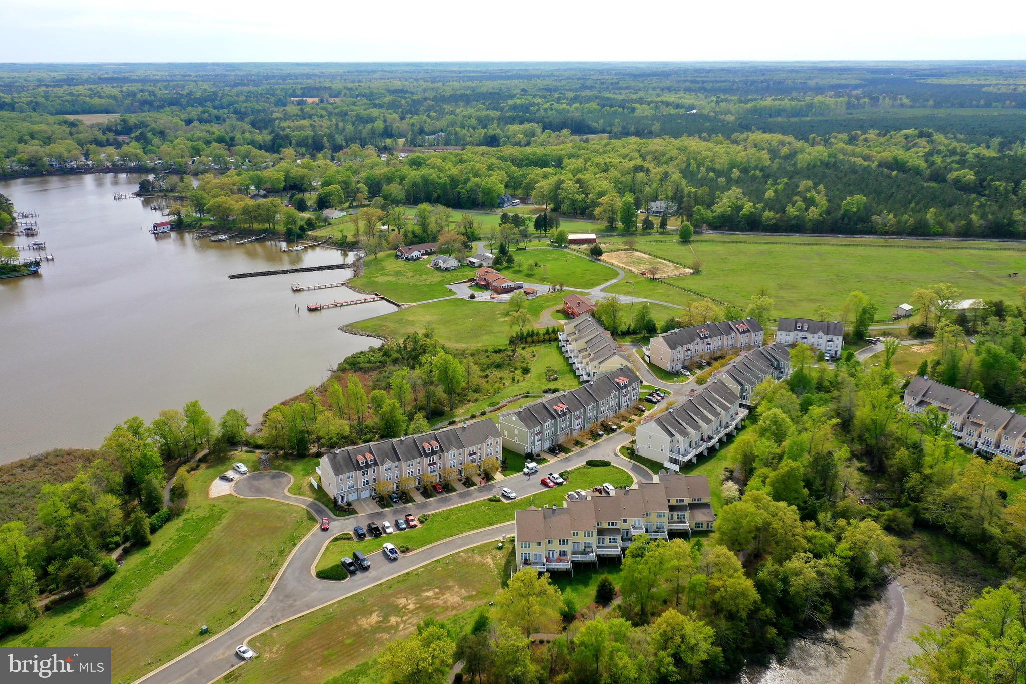 MONROE POINT TOWNHOUSES - Residential