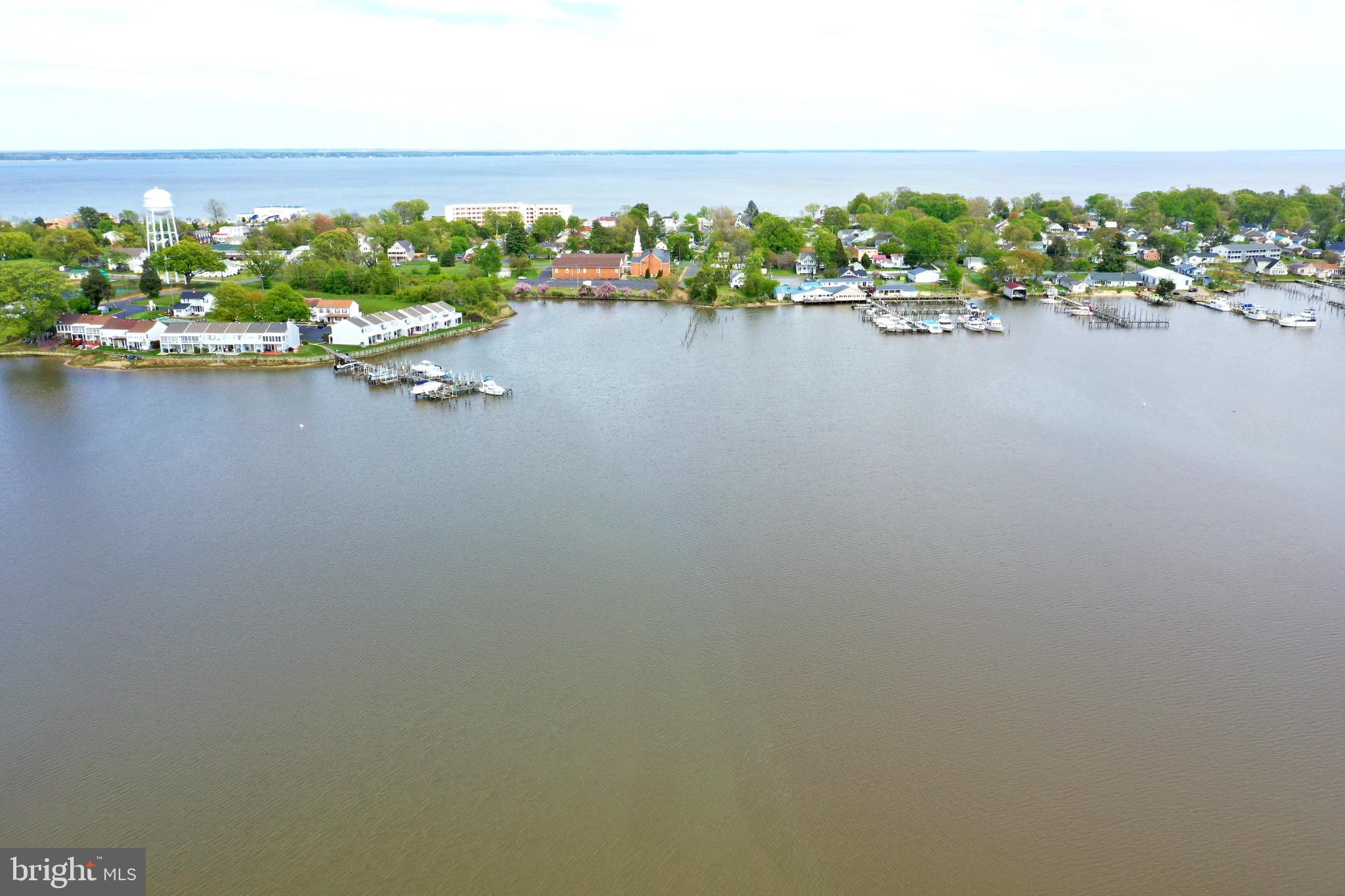 MONROE POINT TOWNHOUSES - Residential