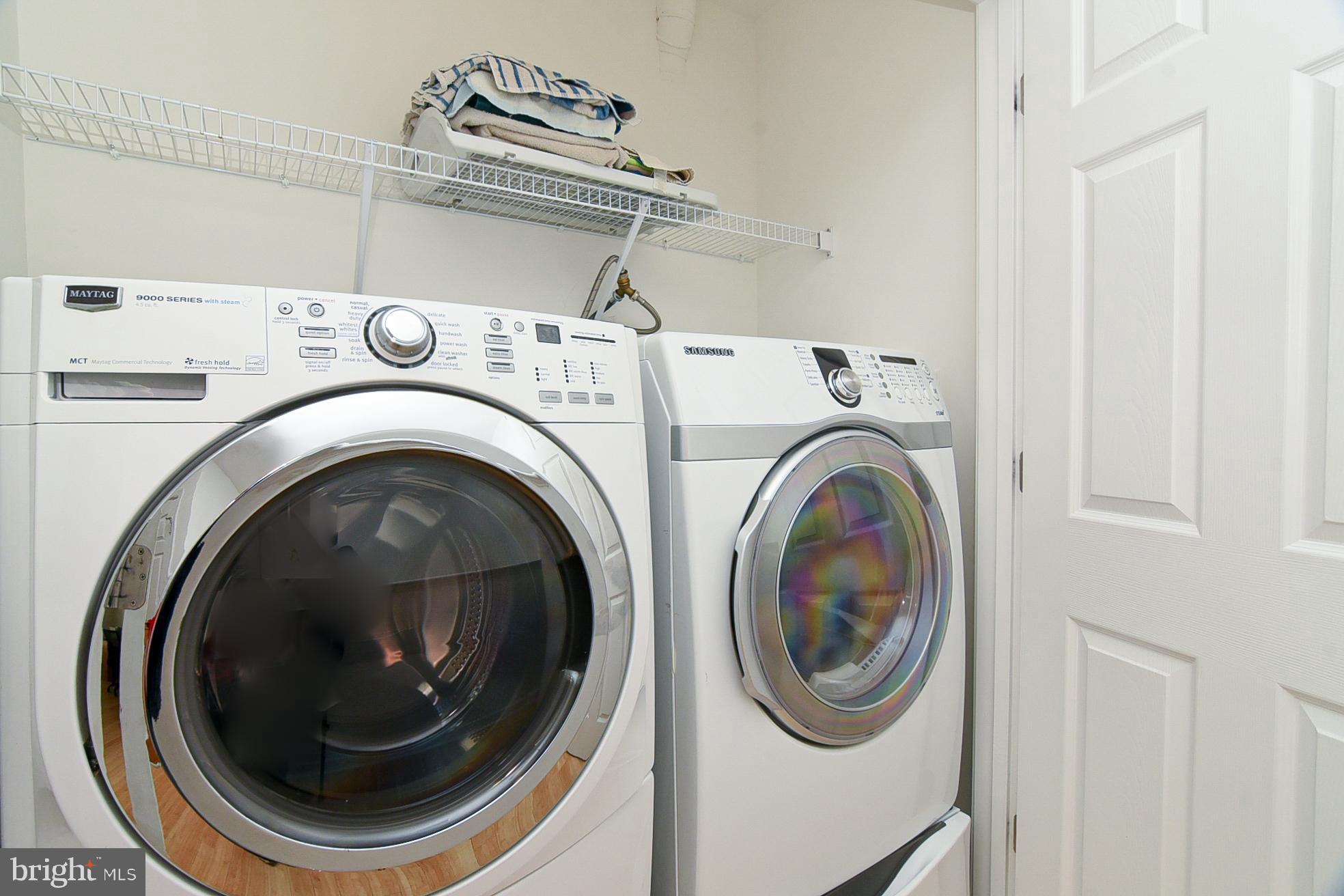 MONROE POINT TOWNHOUSES - Residential