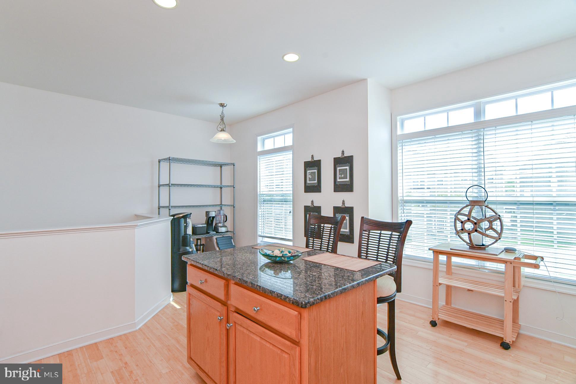 MONROE POINT TOWNHOUSES - Residential