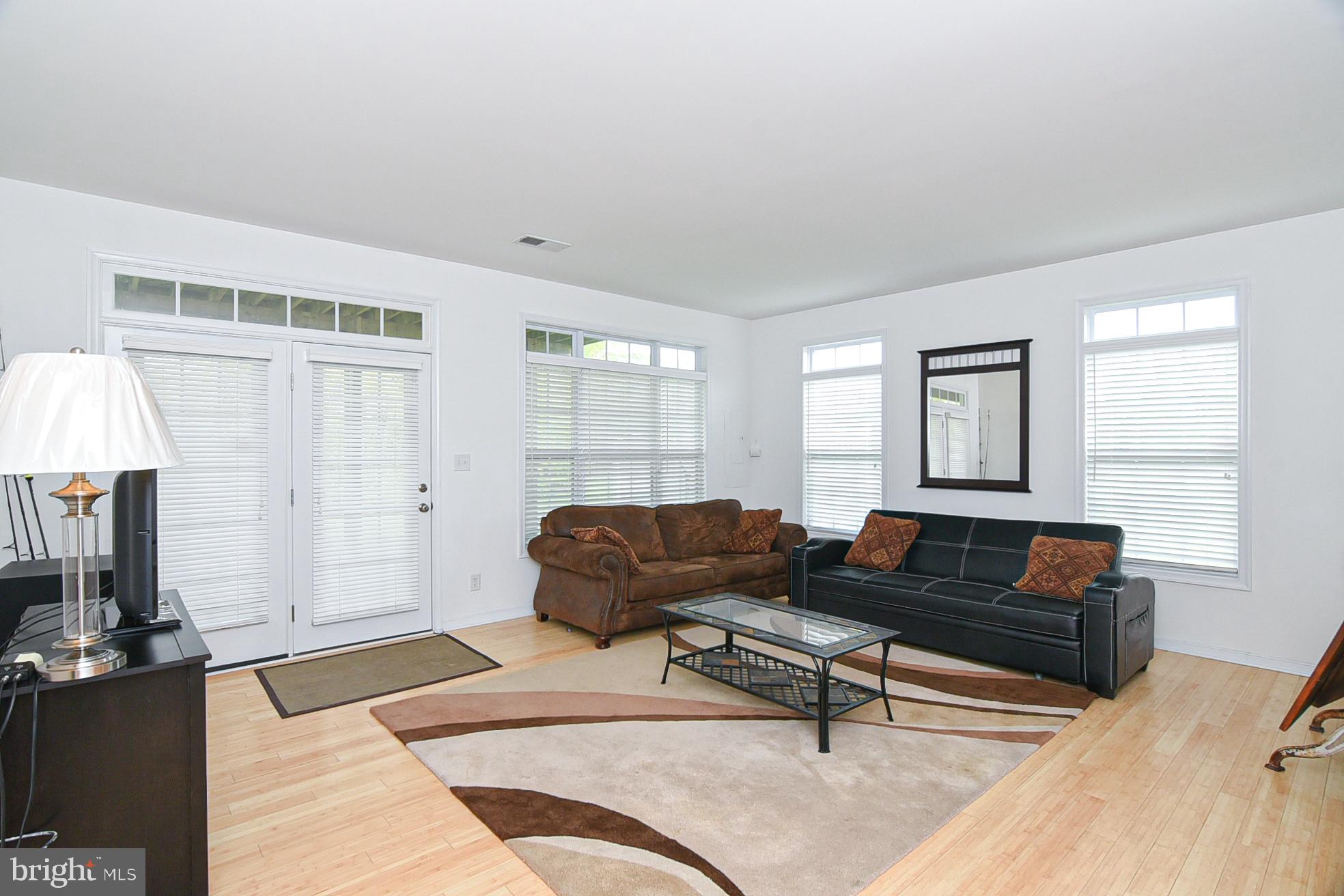 MONROE POINT TOWNHOUSES - Residential