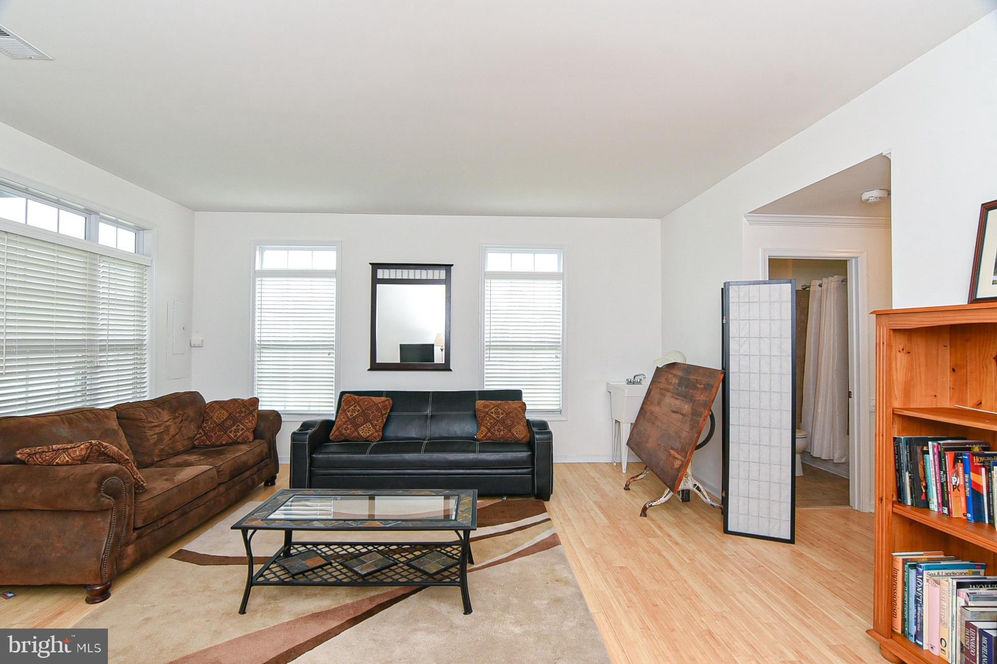 MONROE POINT TOWNHOUSES - Residential