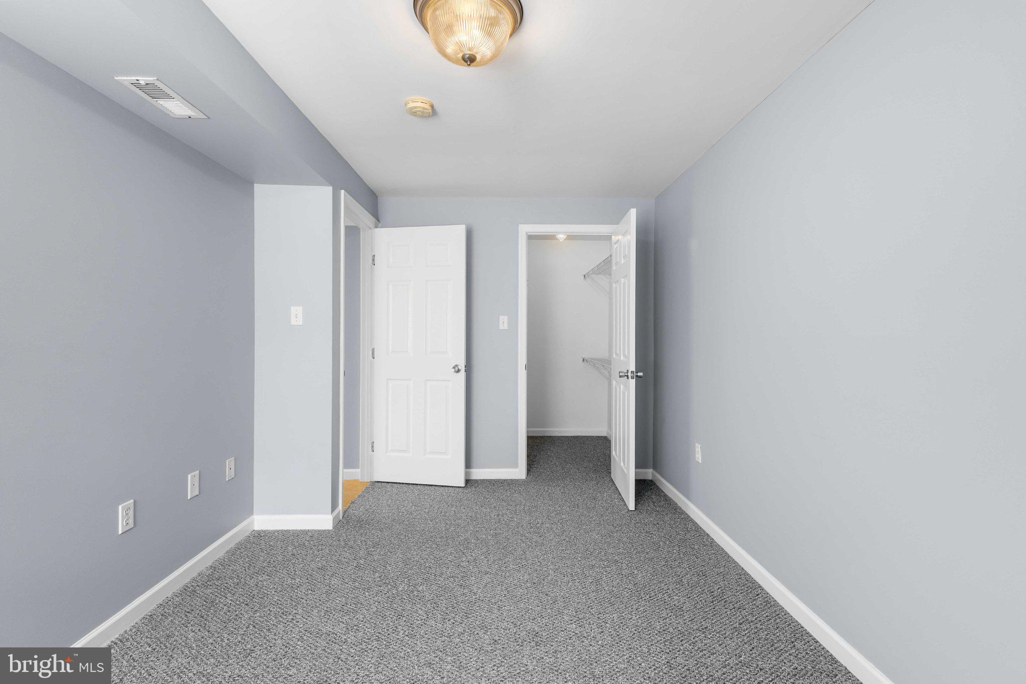 OAKLAND PARK - Residential