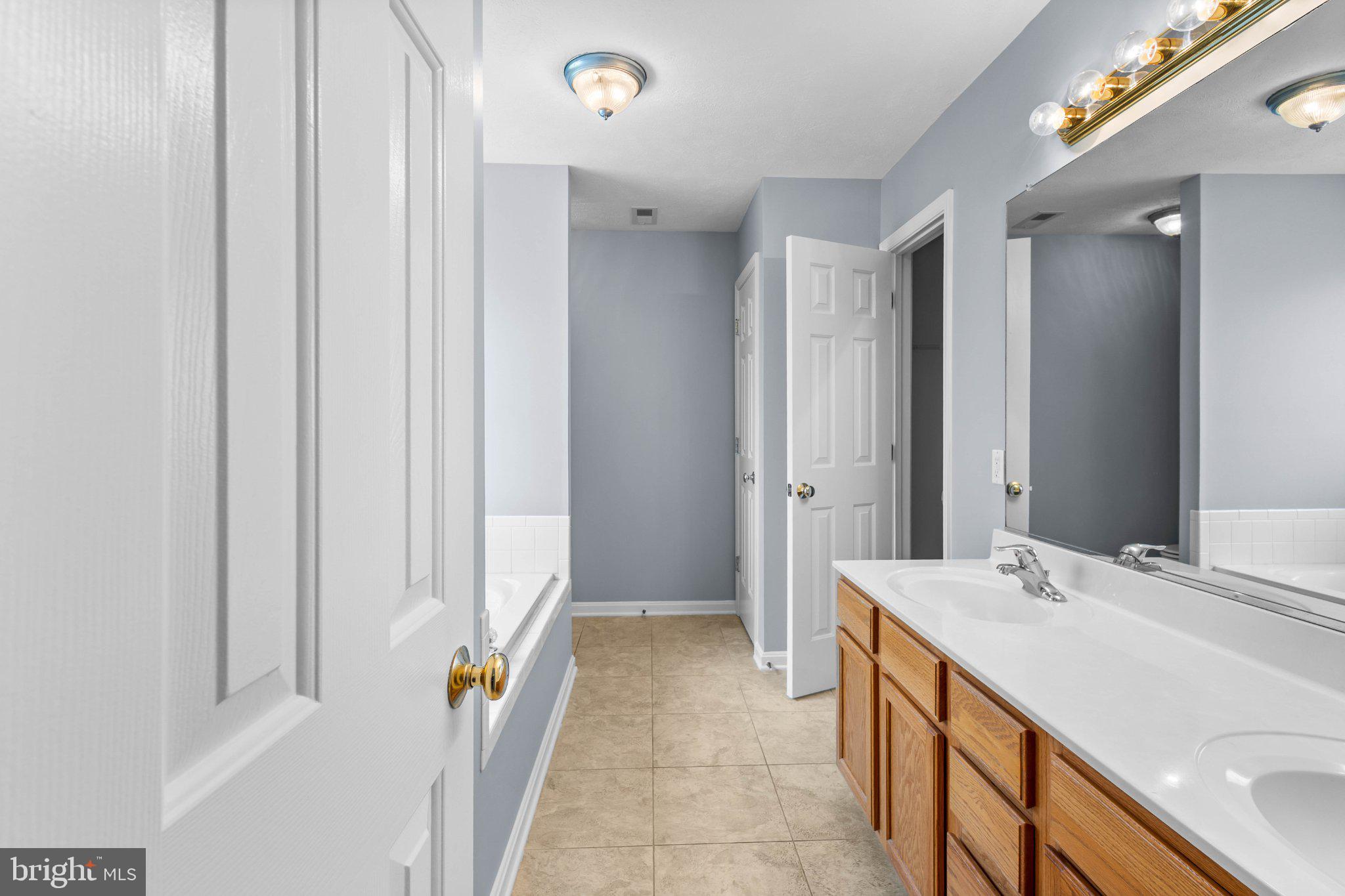 OAKLAND PARK - Residential