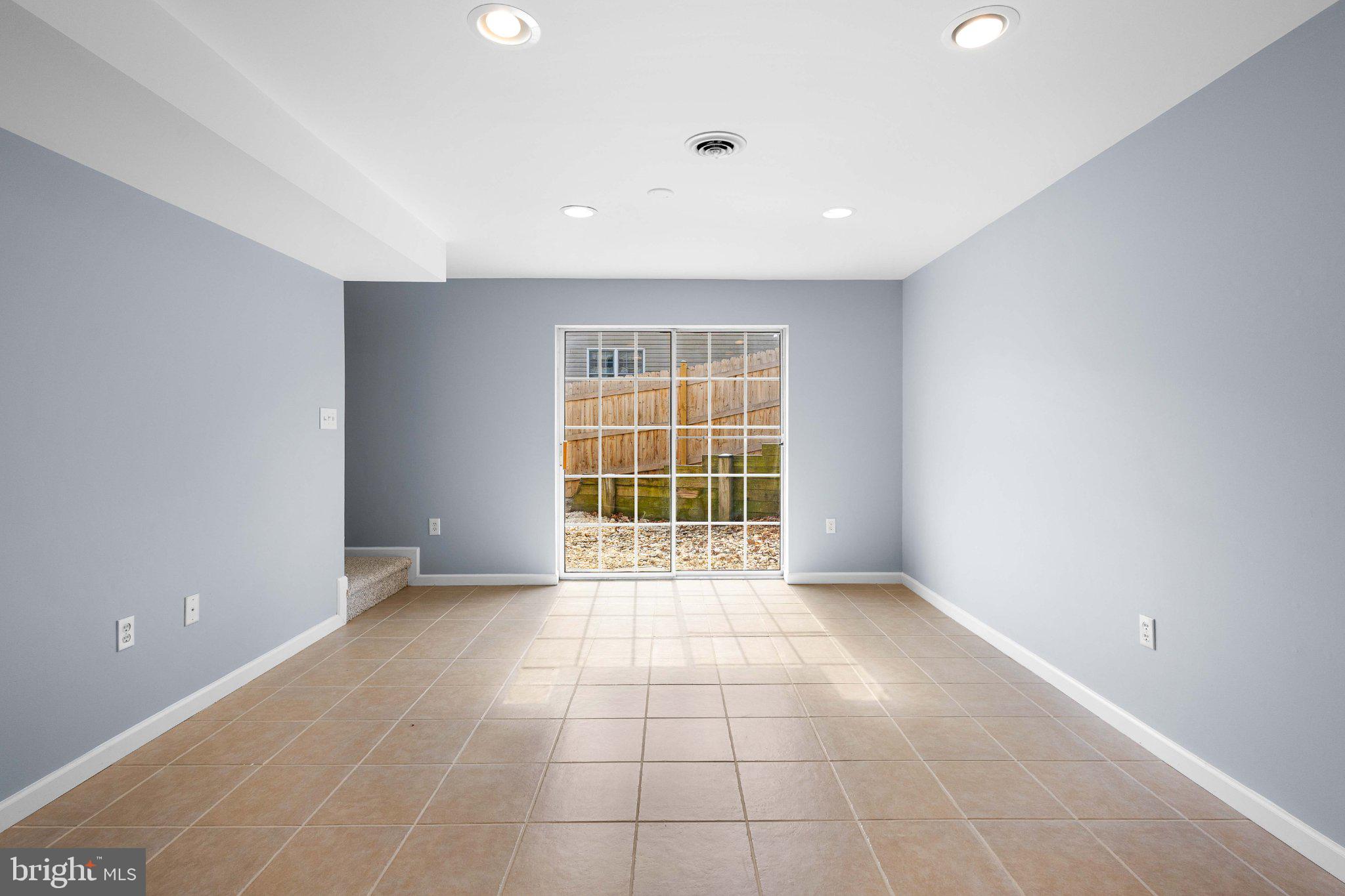 OAKLAND PARK - Residential