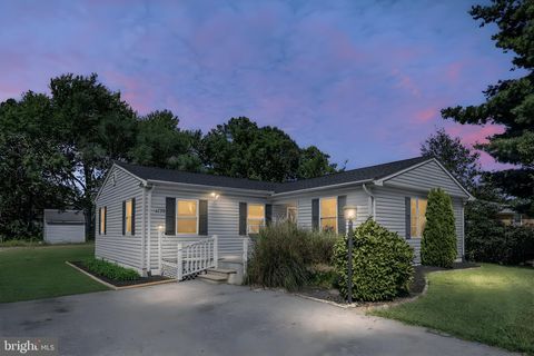 1839 HARBOR DRIVE CHESTER MD 21619
