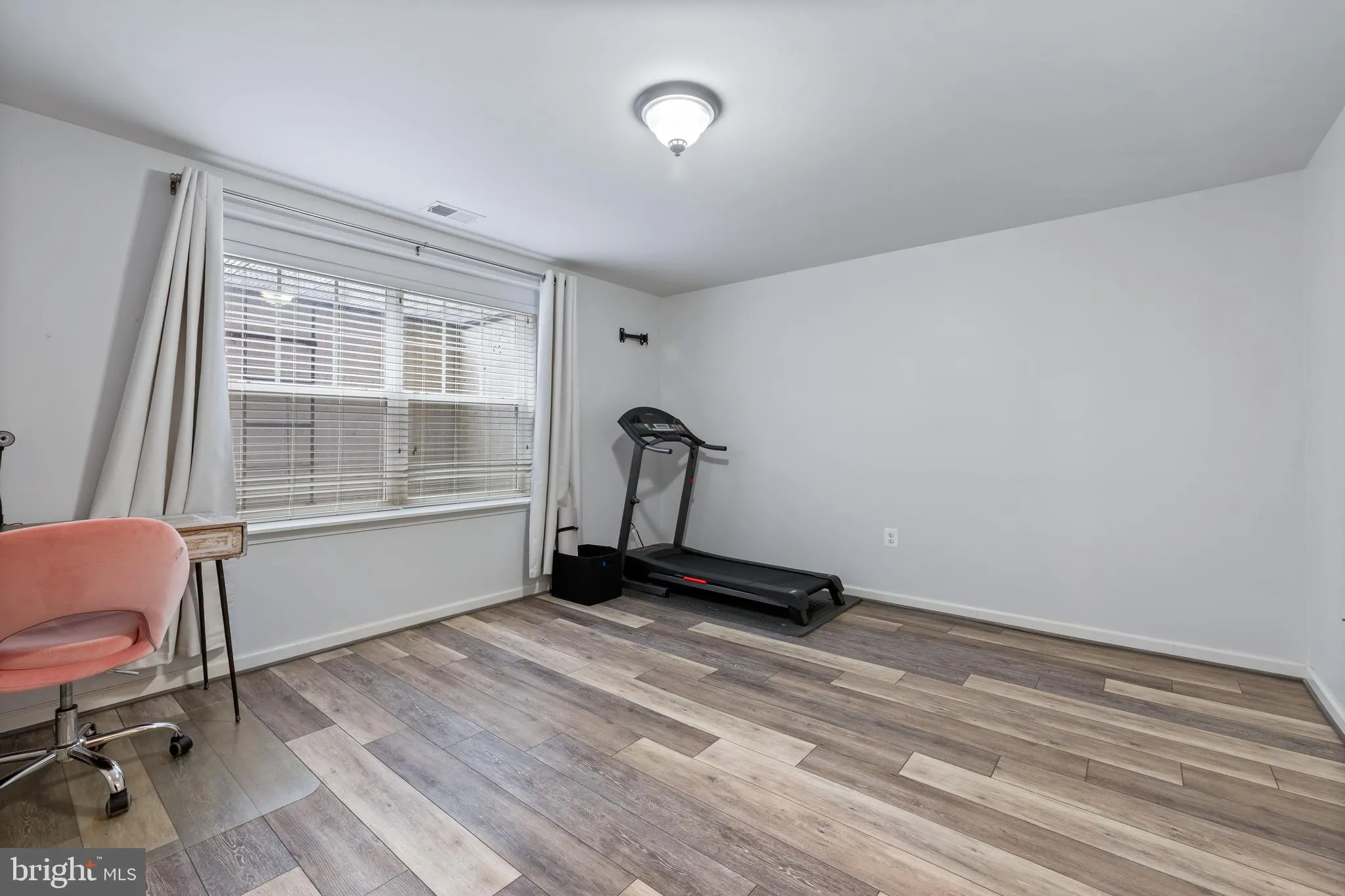 Bristow, Virginia 20136, United States, 4 Bedrooms Bedrooms, ,4 BathroomsBathrooms,Residential,Pending,144634