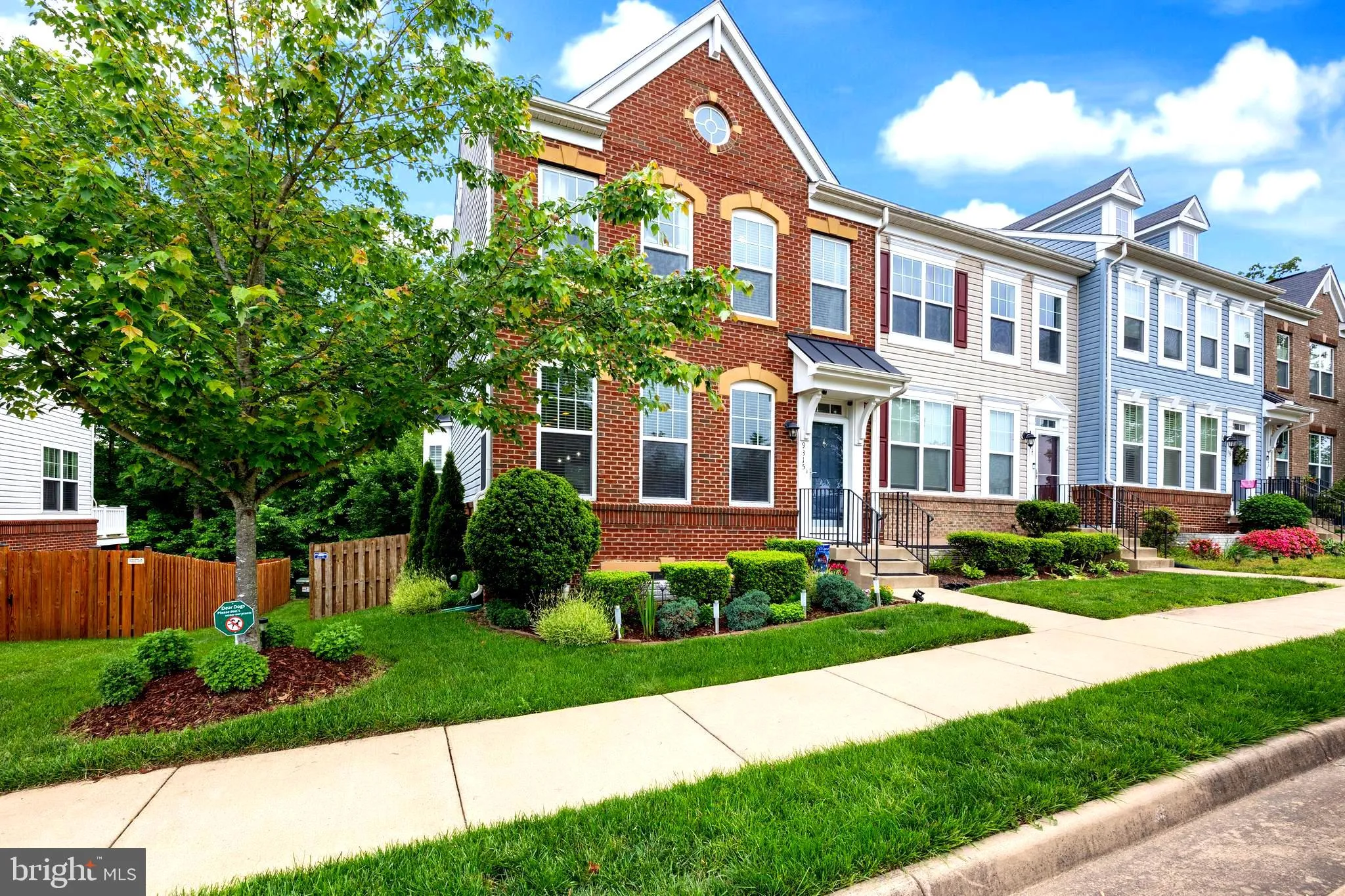 Bristow, Virginia 20136, United States, 4 Bedrooms Bedrooms, ,4 BathroomsBathrooms,Residential,Pending,144634