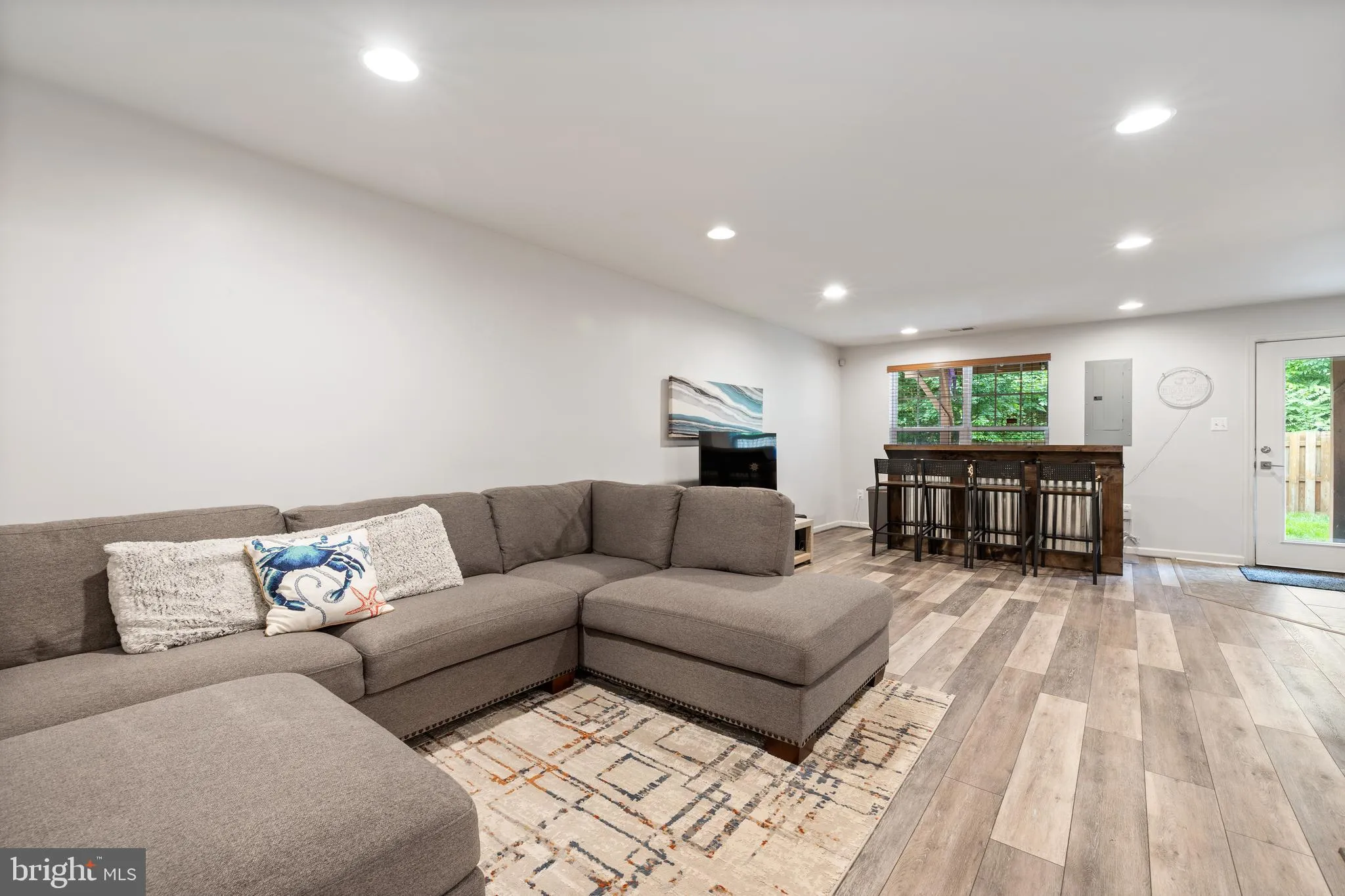 Bristow, Virginia 20136, United States, 4 Bedrooms Bedrooms, ,4 BathroomsBathrooms,Residential,Pending,144634