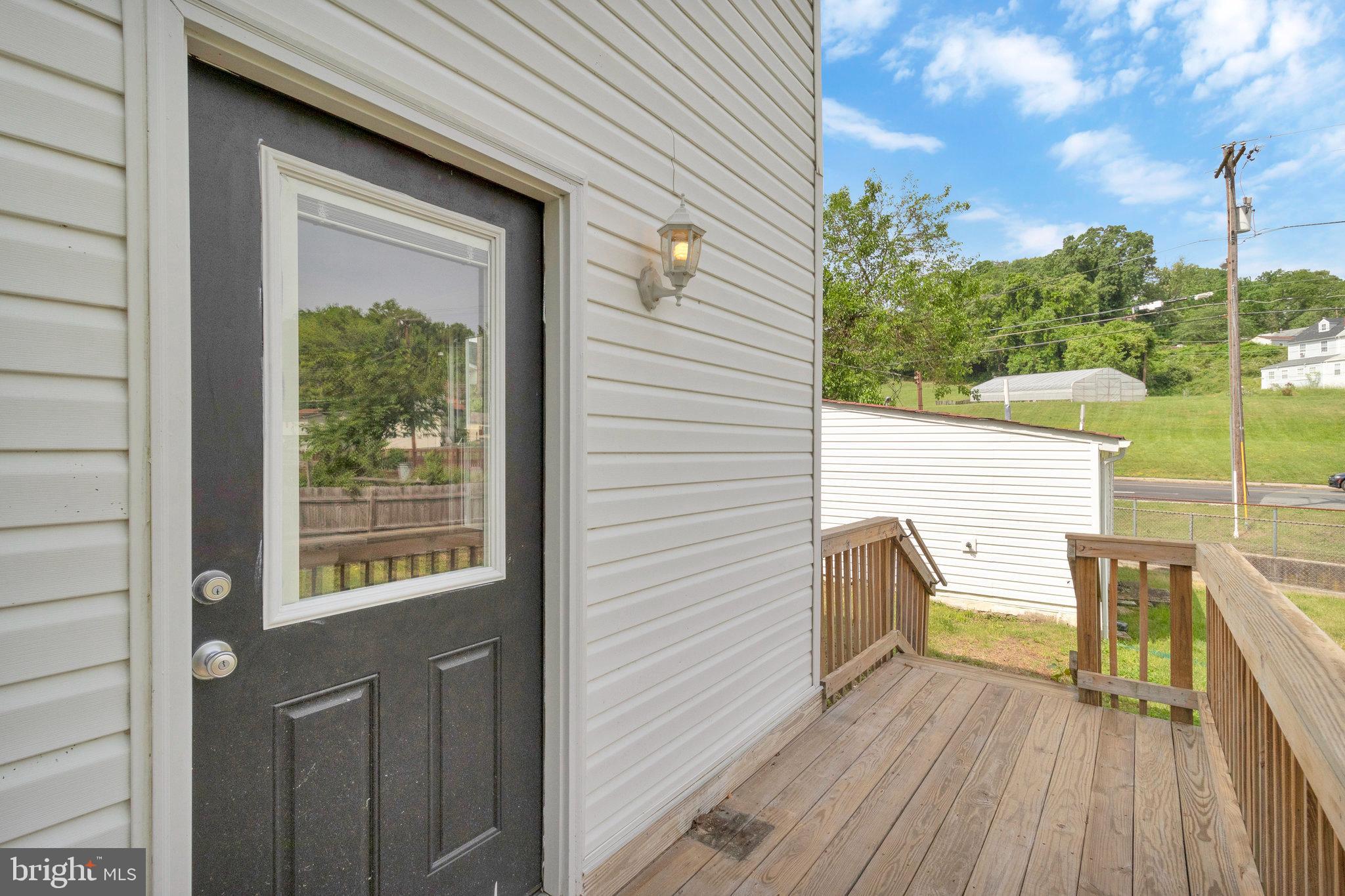 CAPITOL HEIGHTS - Residential