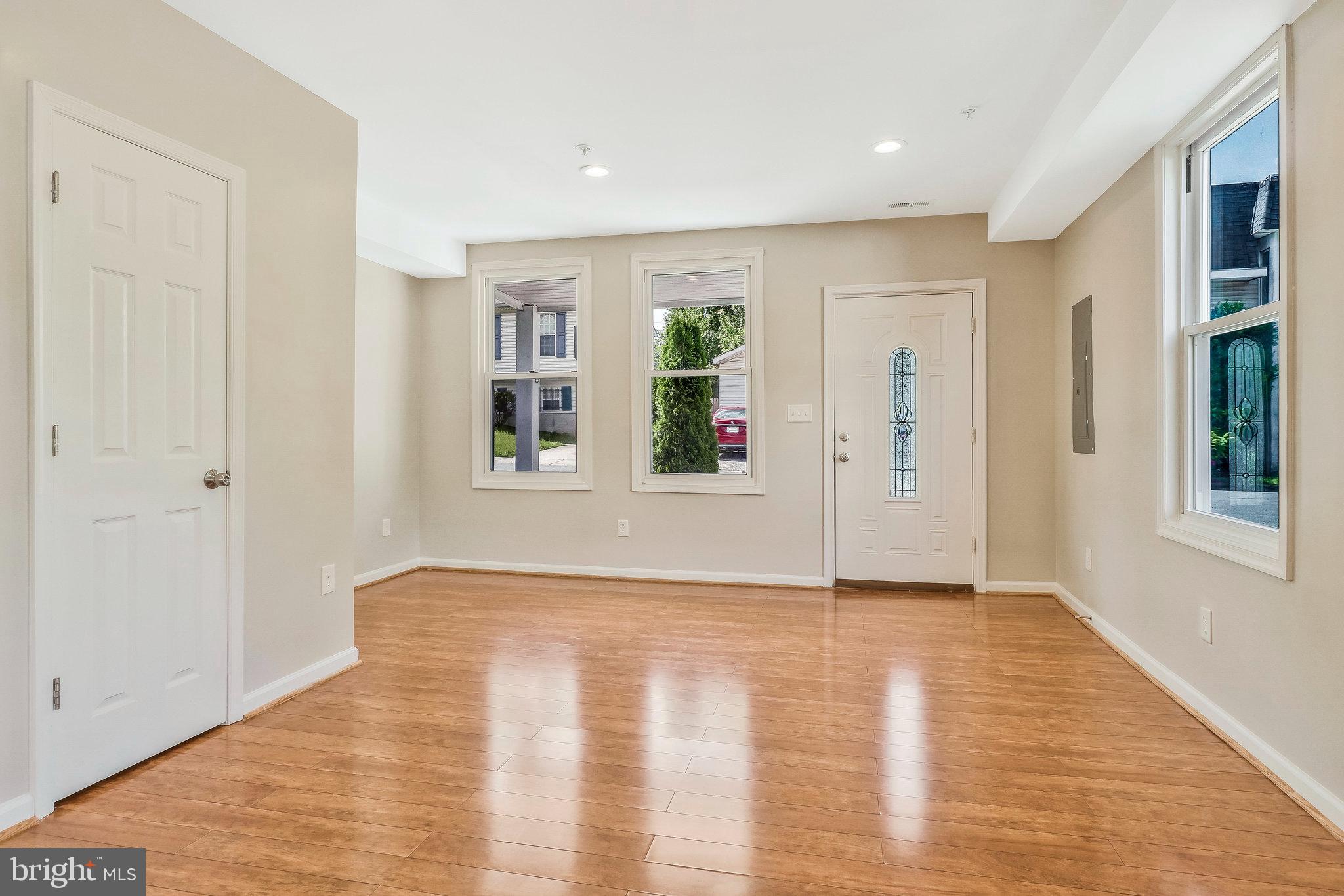 CAPITOL HEIGHTS - Residential