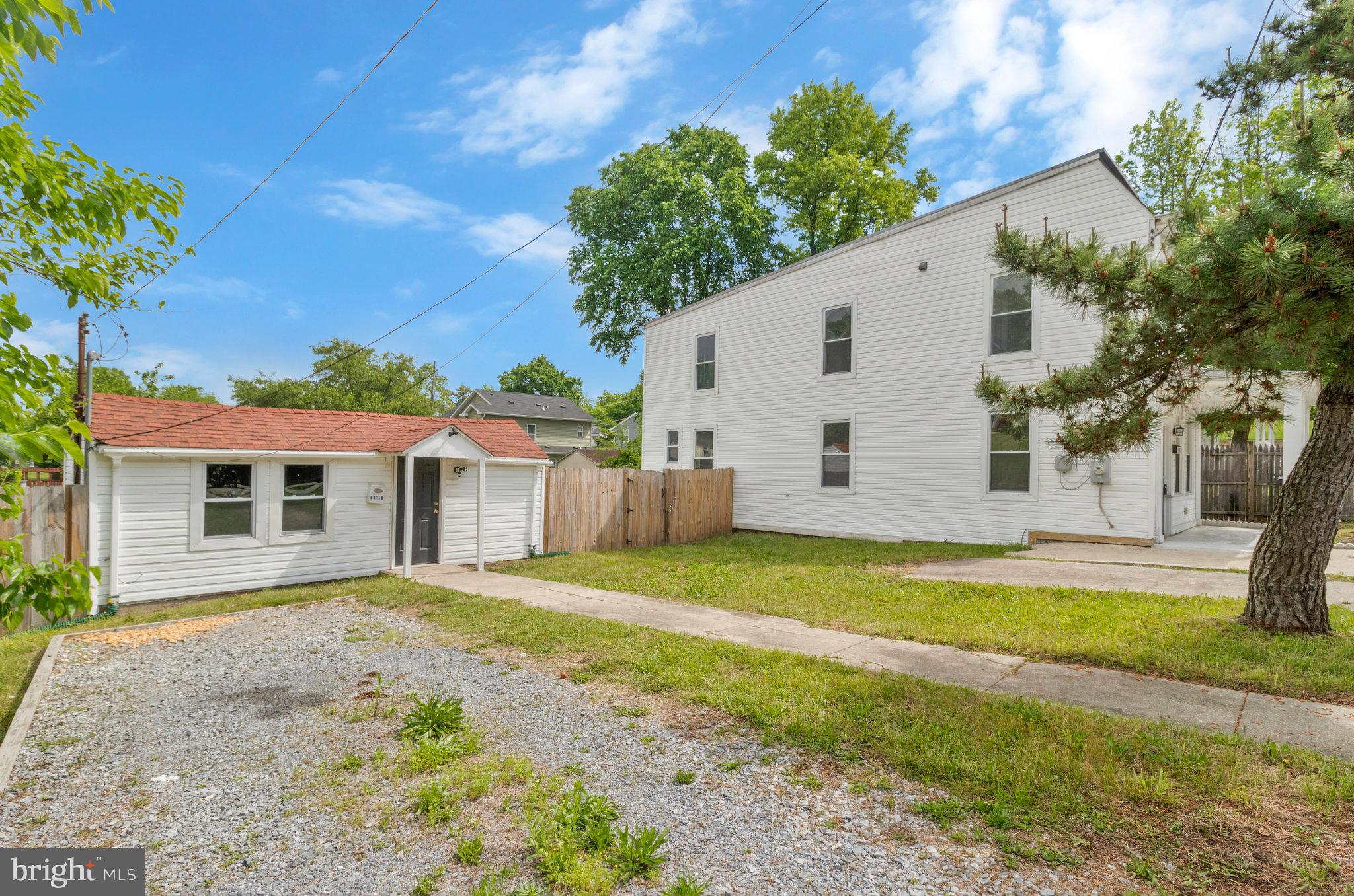 CAPITOL HEIGHTS - Residential