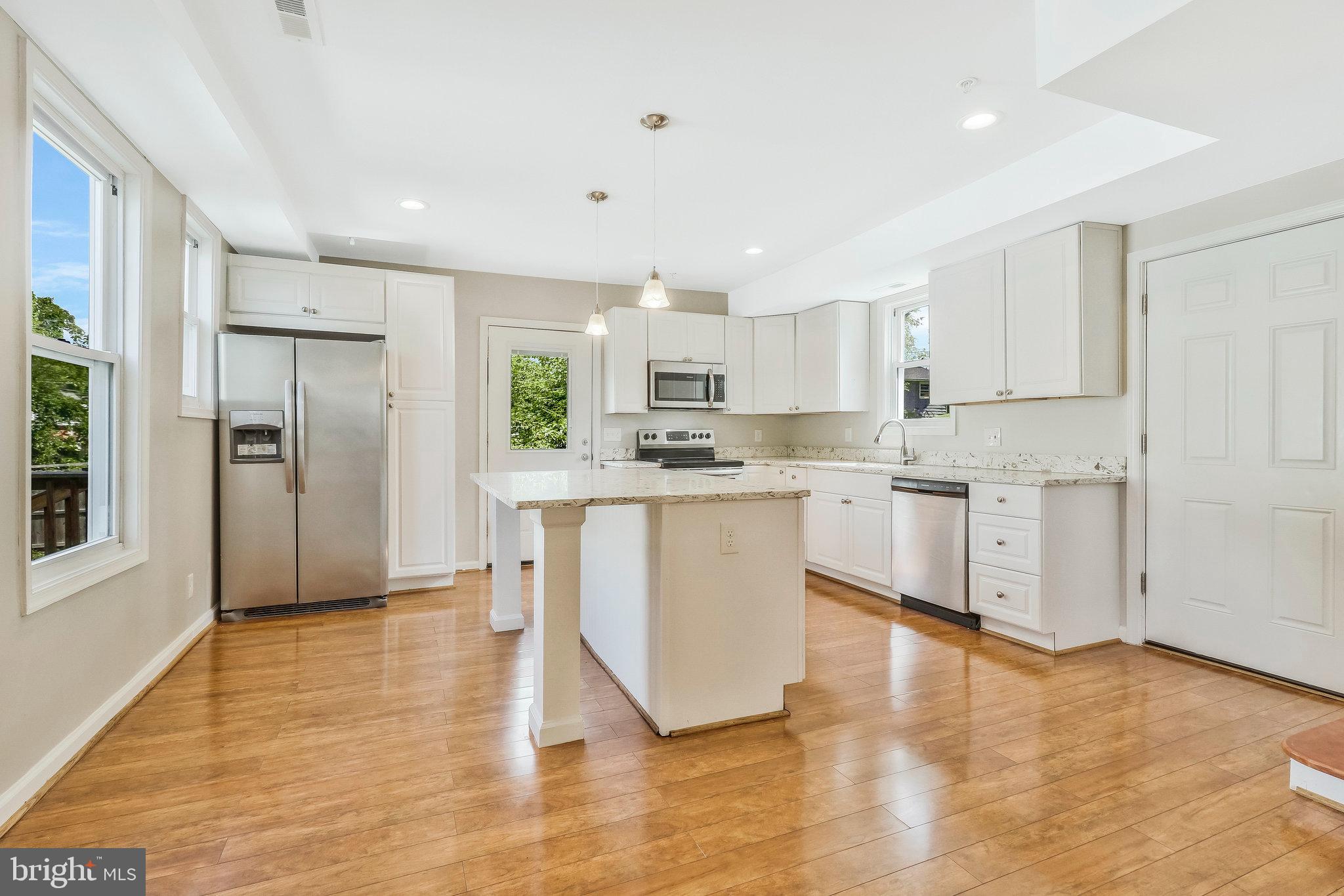 CAPITOL HEIGHTS - Residential