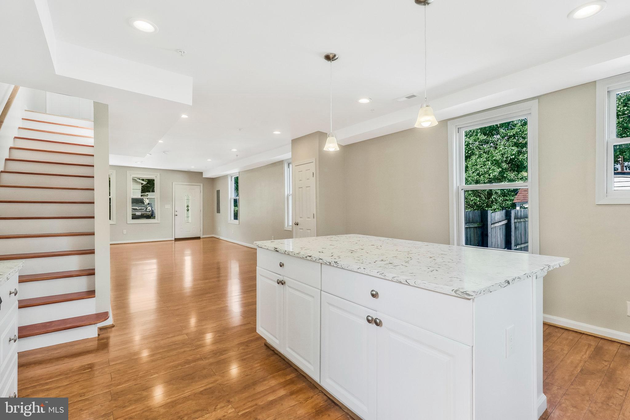 CAPITOL HEIGHTS - Residential