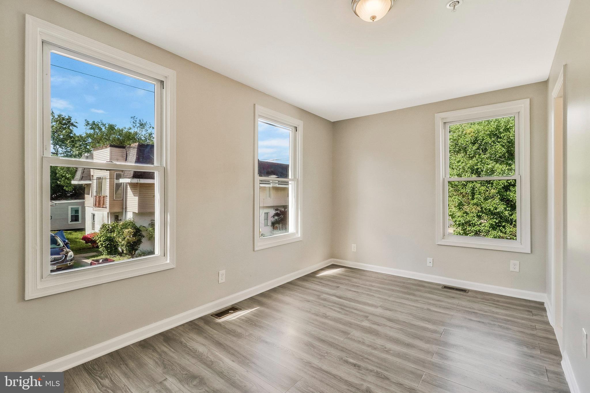 CAPITOL HEIGHTS - Residential