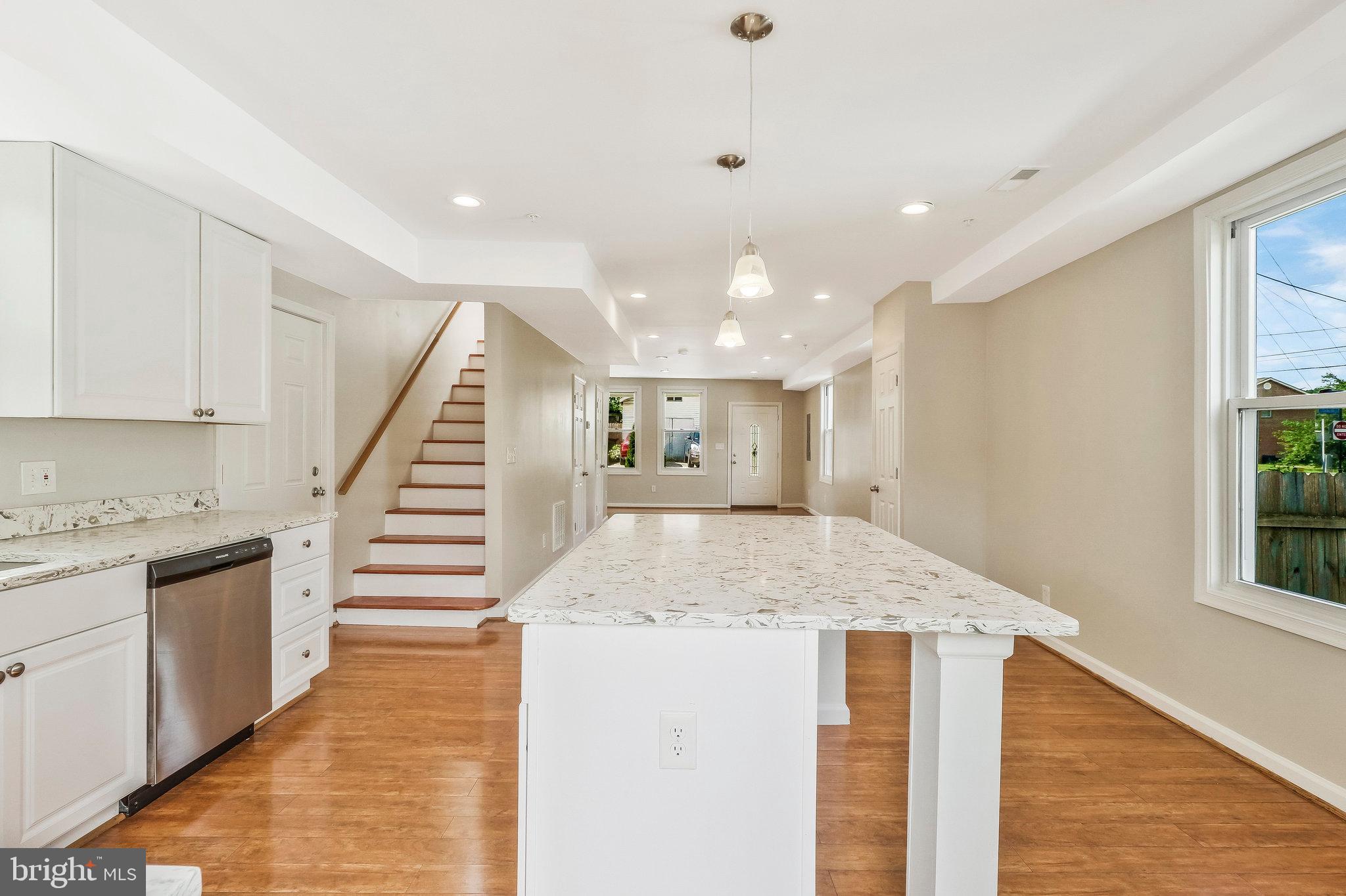 CAPITOL HEIGHTS - Residential