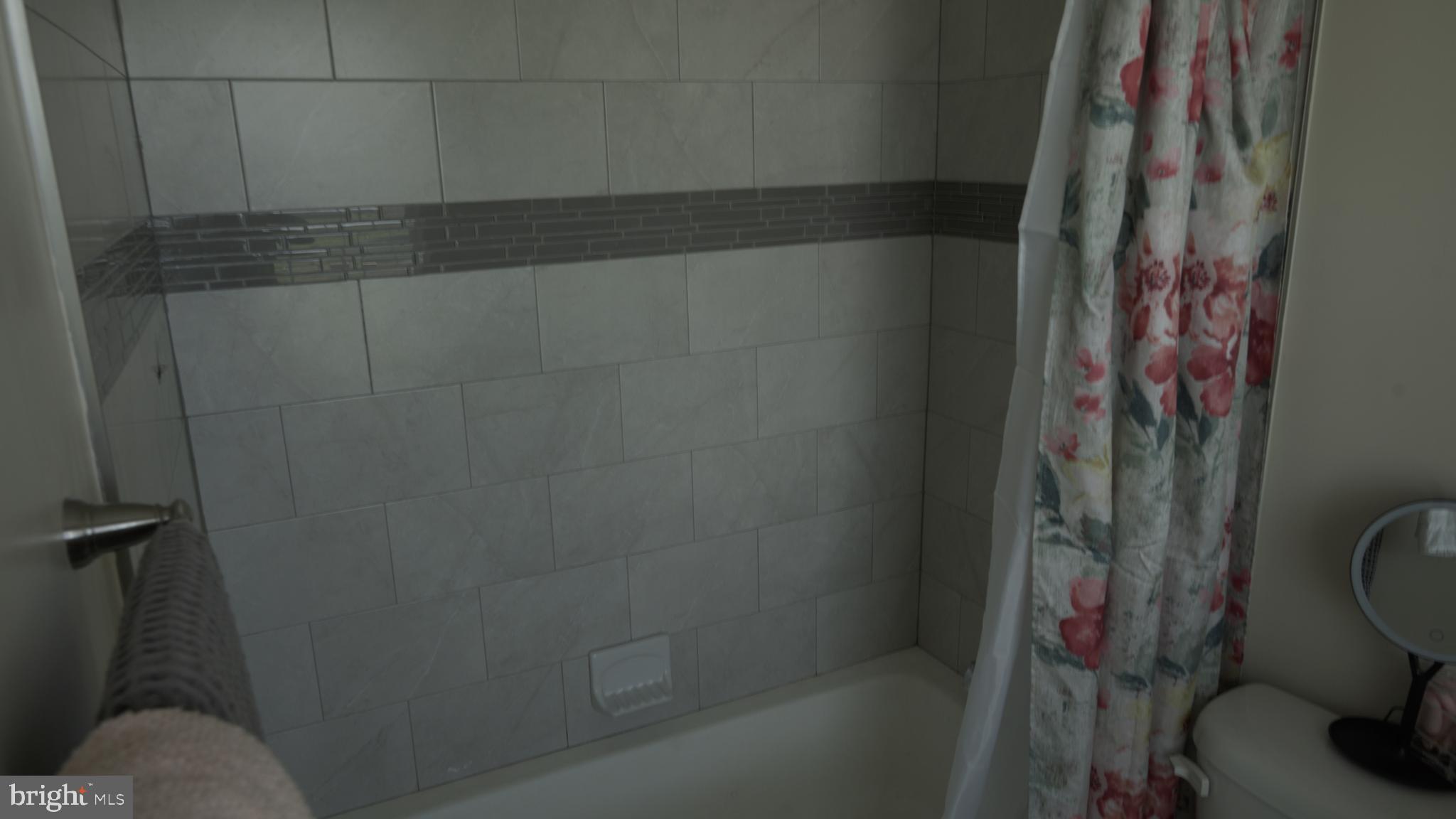 KINGS ISLE ESTATES - Residential