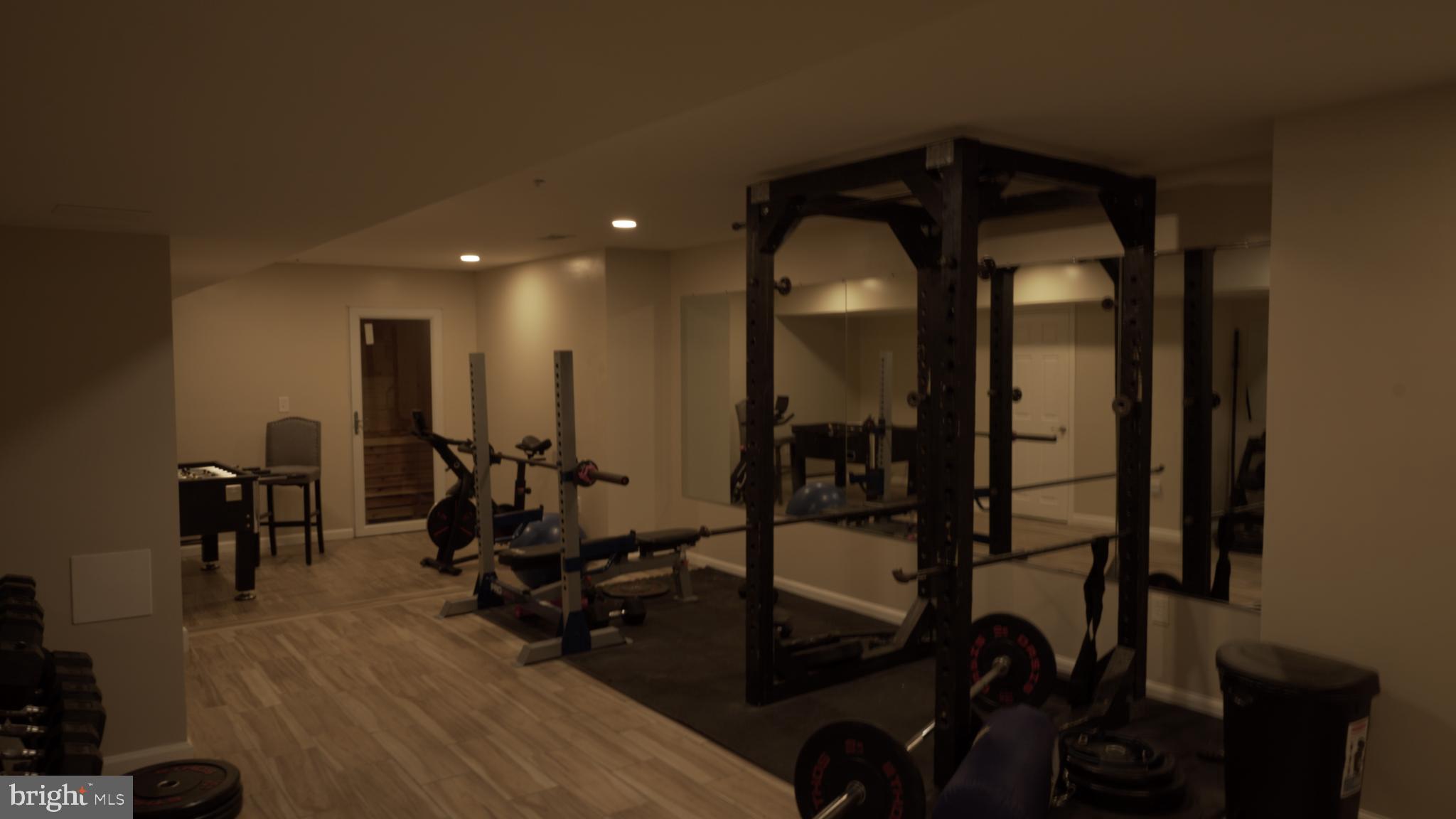 KINGS ISLE ESTATES - Residential