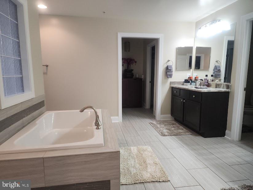 KINGS ISLE ESTATES - Residential