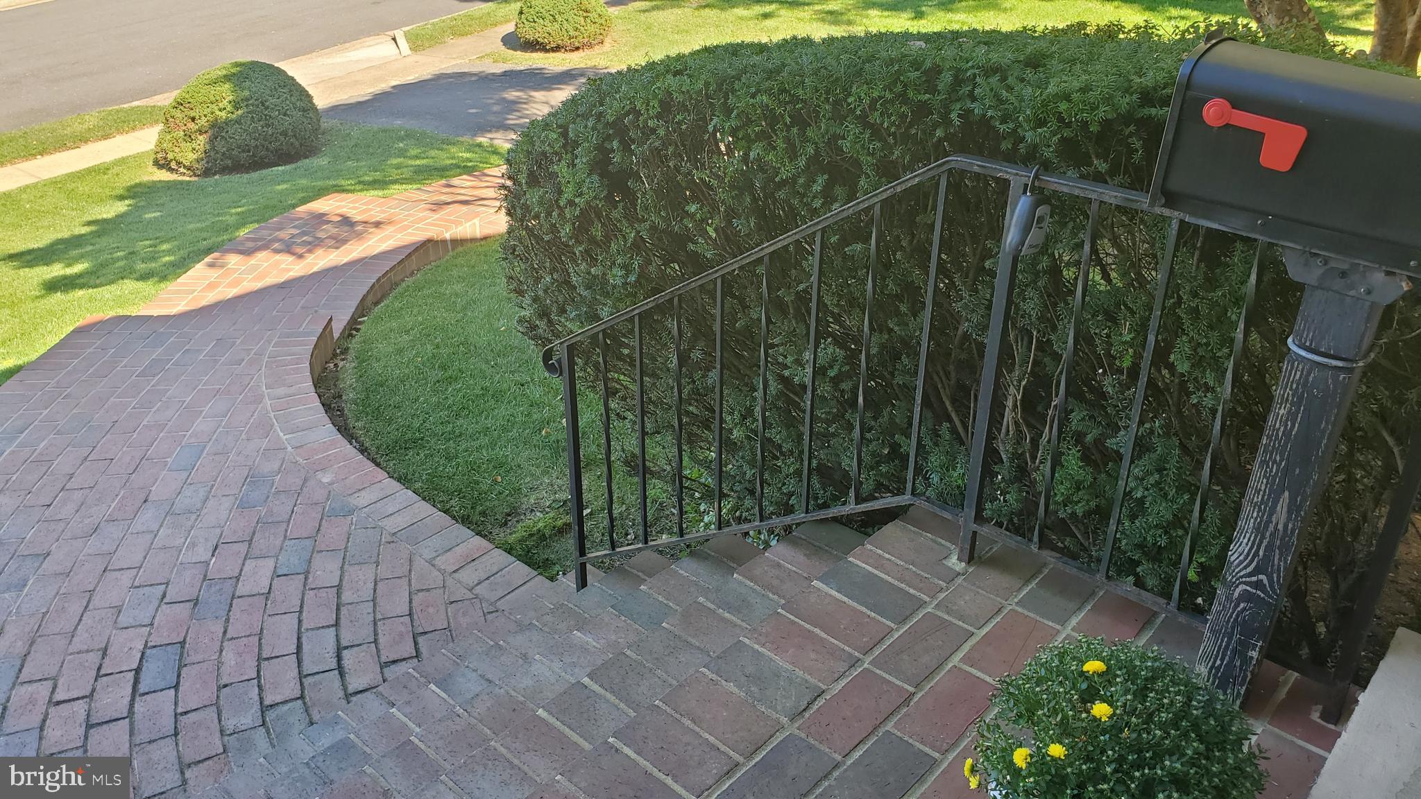 MARLBOROUGH - Residential Lease